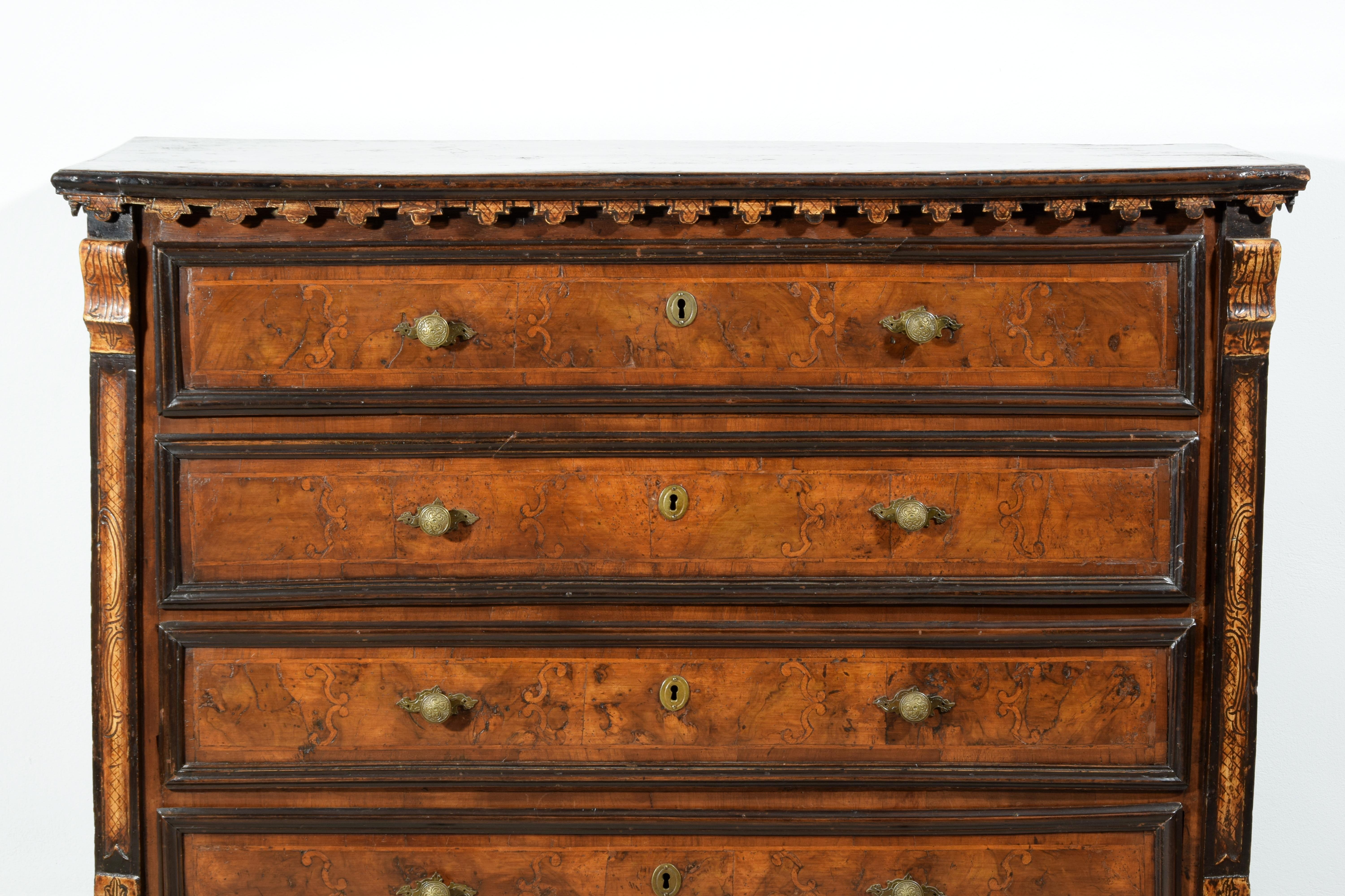 17th Century, Italian Baroque Walnut Chest of Drawers For Sale 11