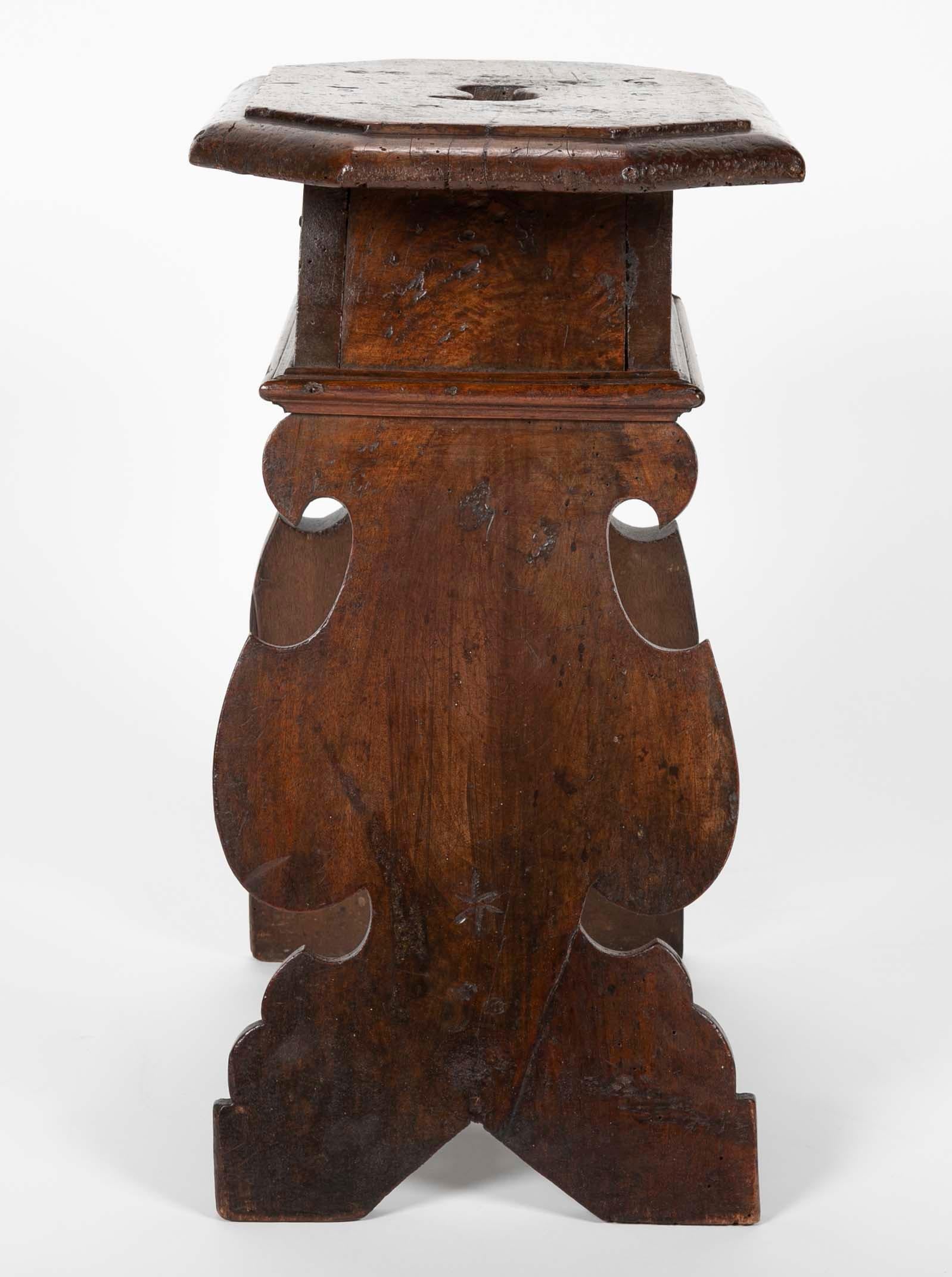 17th Century Italian Baroque Walnut Stool 3