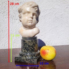 17th Century Italian Baroque White Marble Putto Head on Green Marble Pedestal