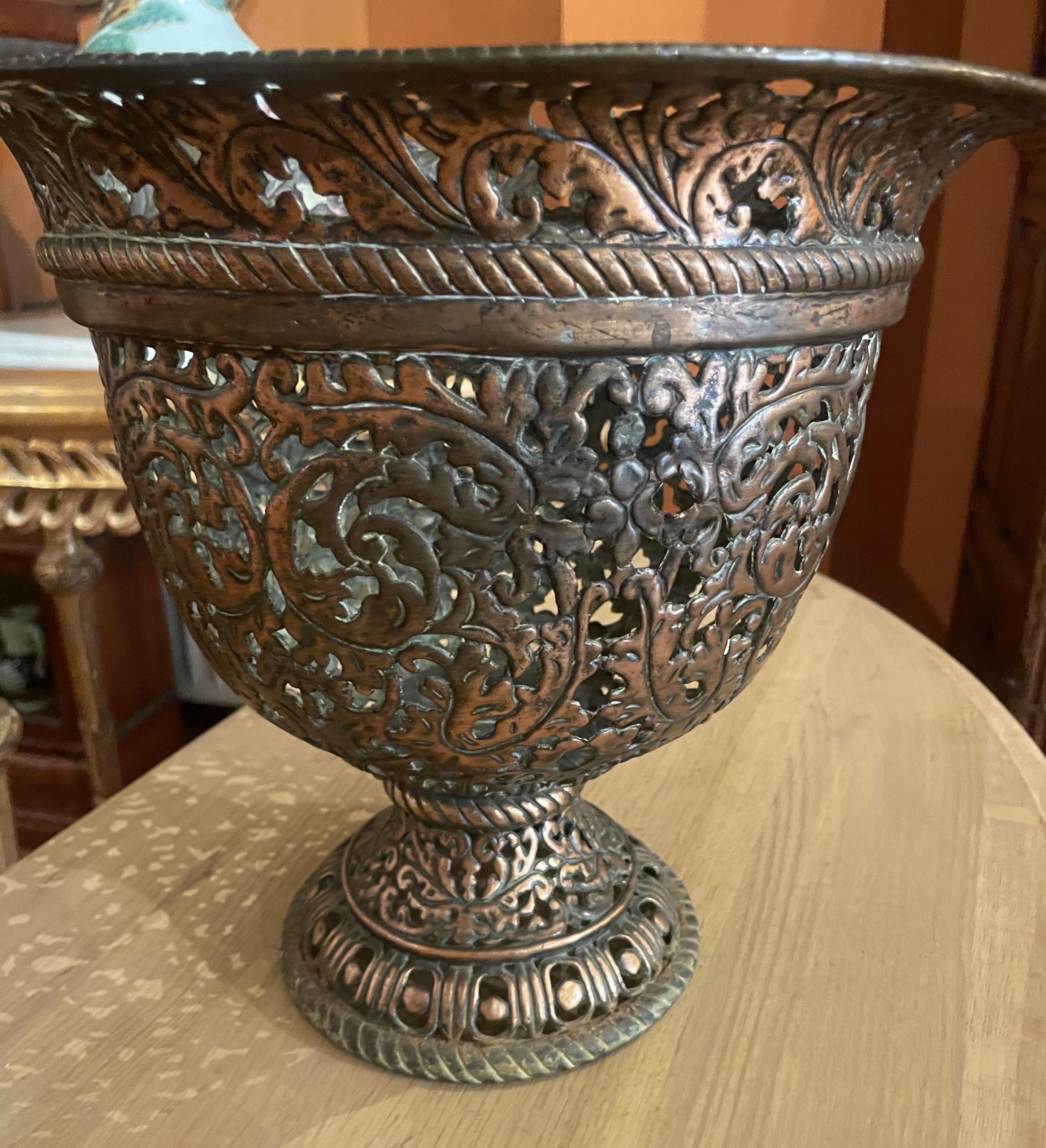 17th Century Italian Bronze Cup Or Urn For Sale 4