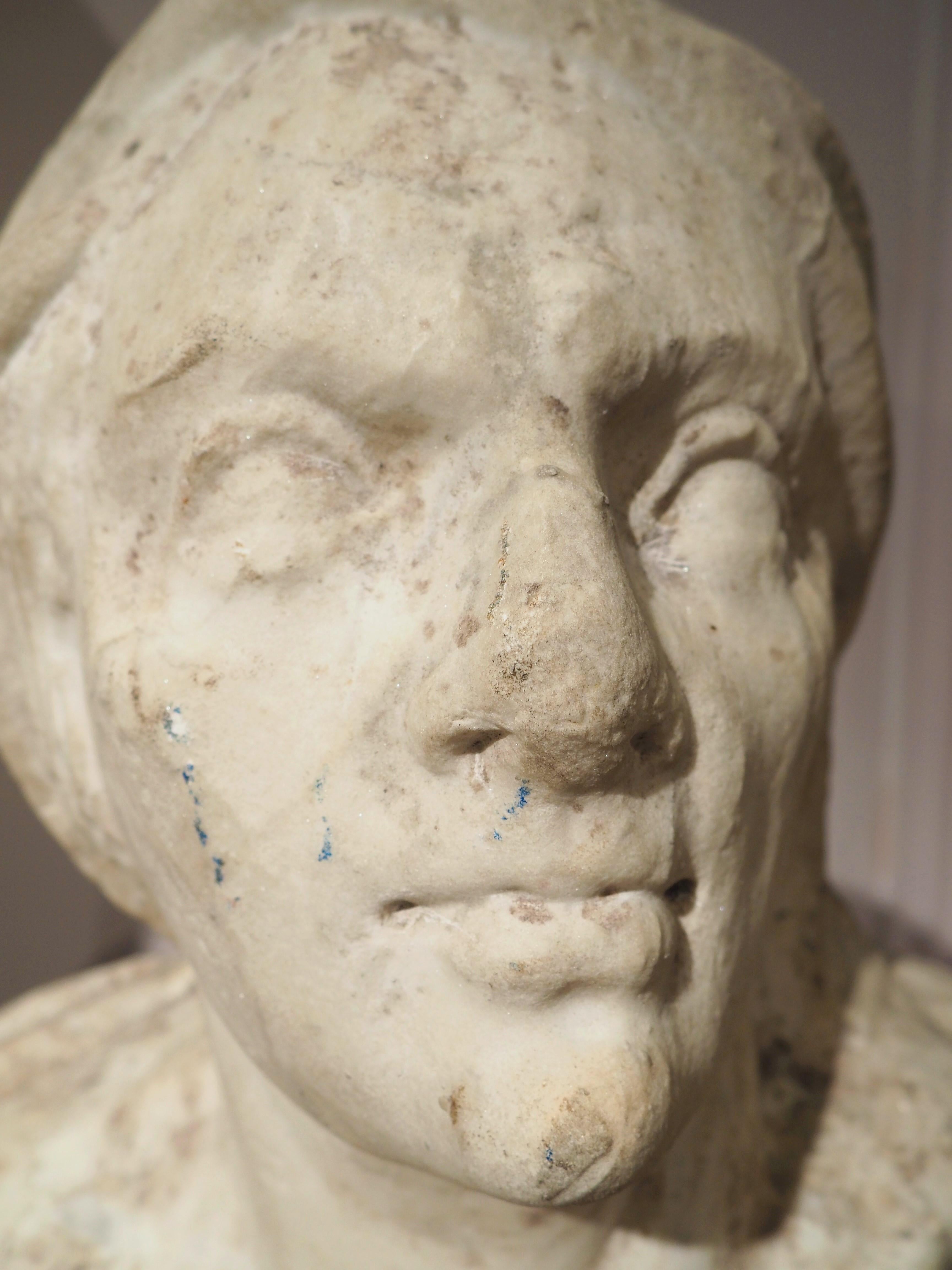 Buste italien en marbre sculpté du 17ème siècle sur socle en fer de la côte amalfitaine en vente 14
