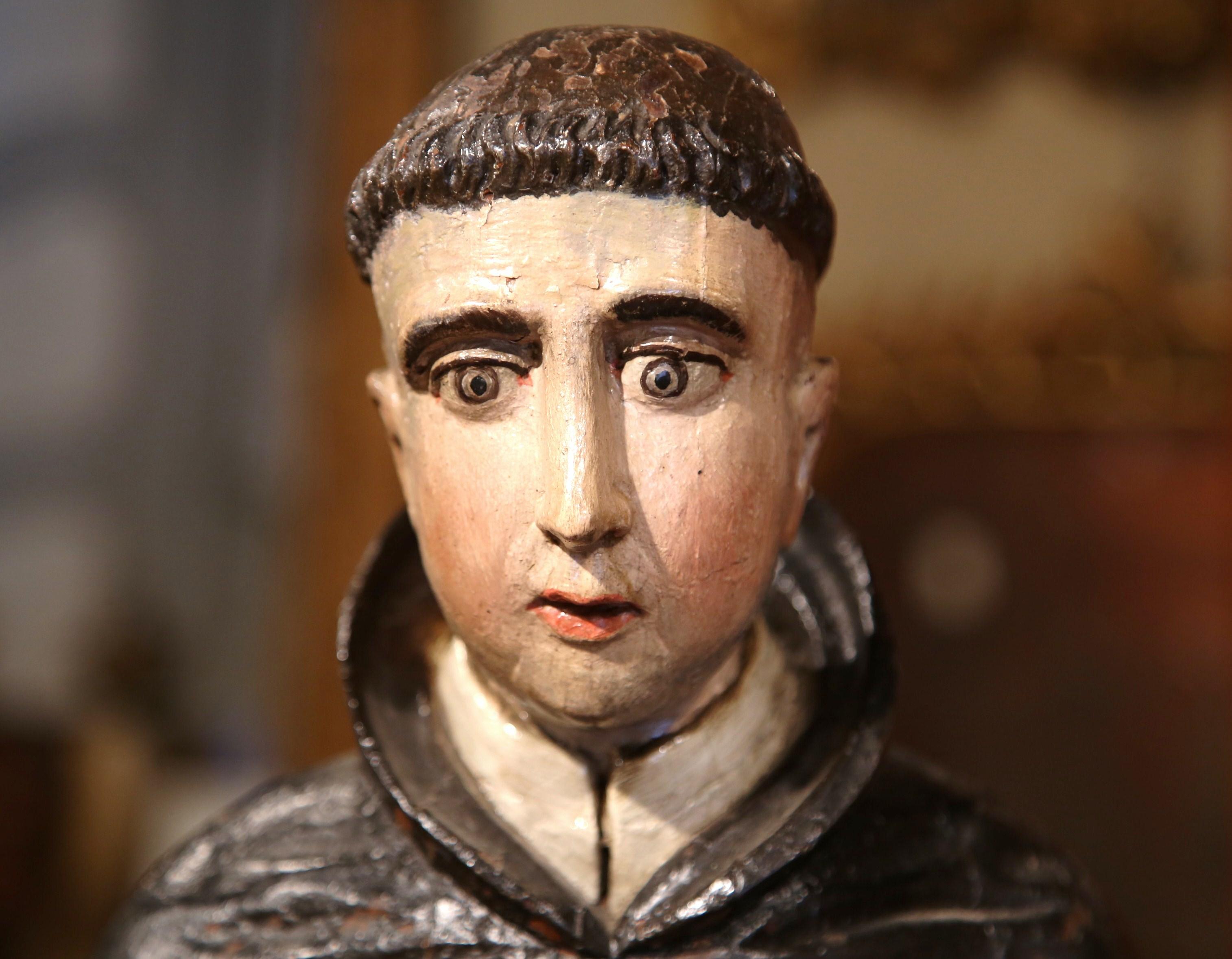 Composición escultórica italiana del siglo XVII San Nicolás tallado y pintado 6