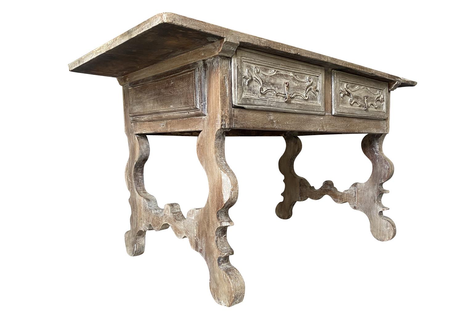 17th Century Italian Center Table, Writing Table For Sale 2