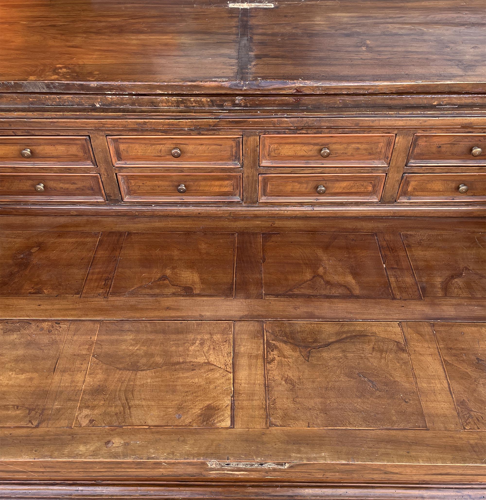 17th Century Italian Commode with Secretaire For Sale 5