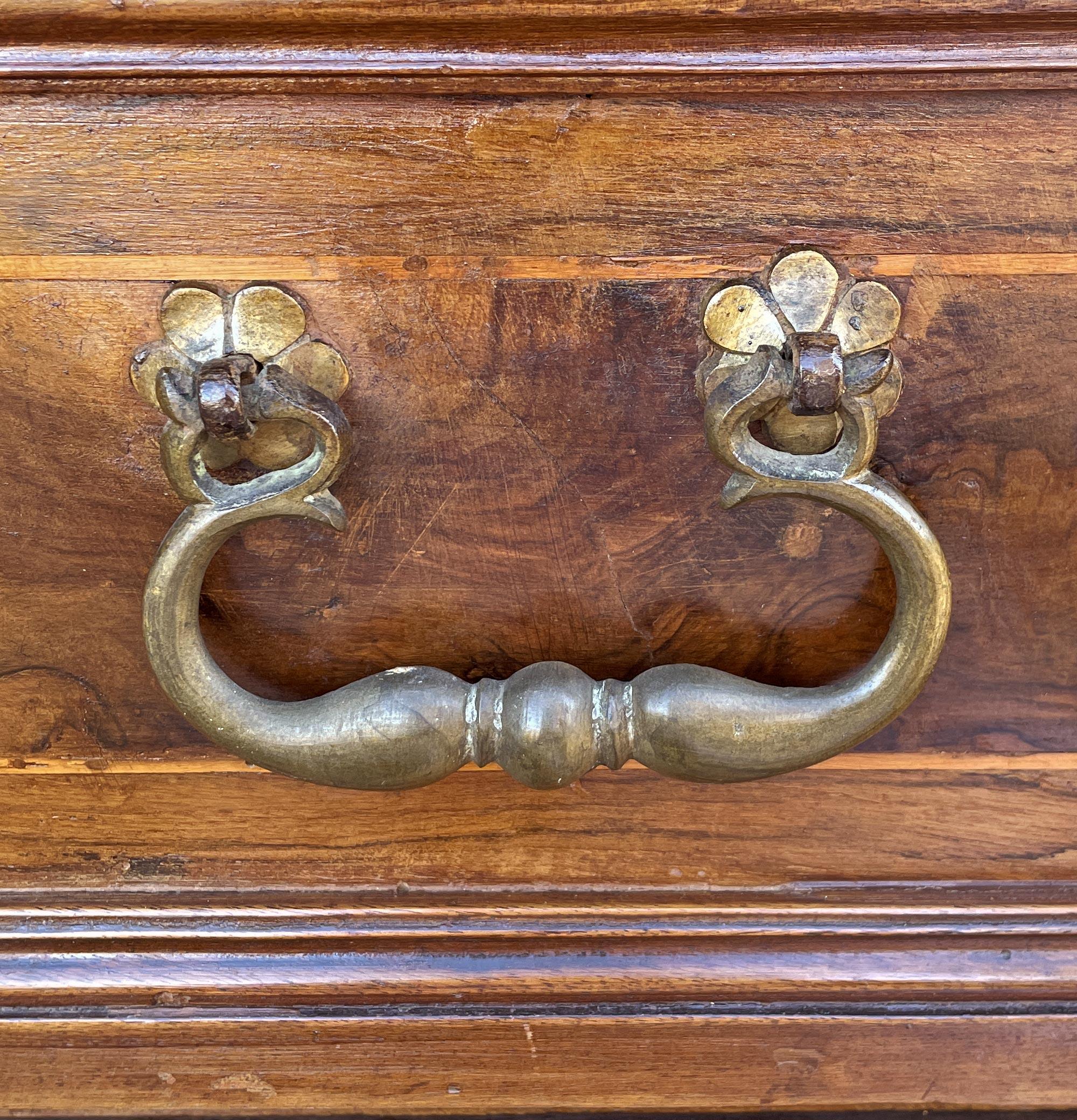 17th Century Italian Commode with Secretaire For Sale 8
