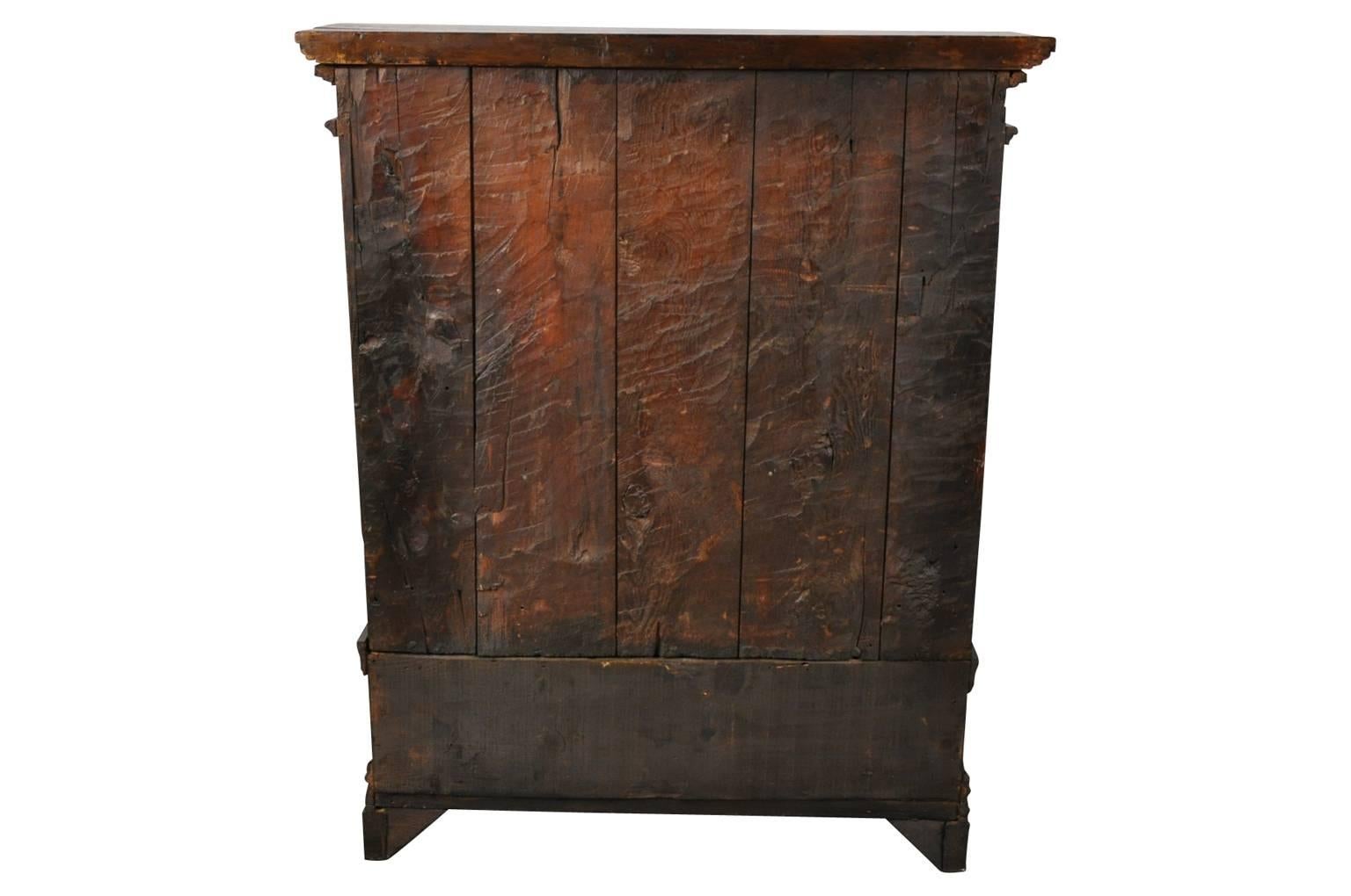 17th Century Italian Credenzino For Sale 1