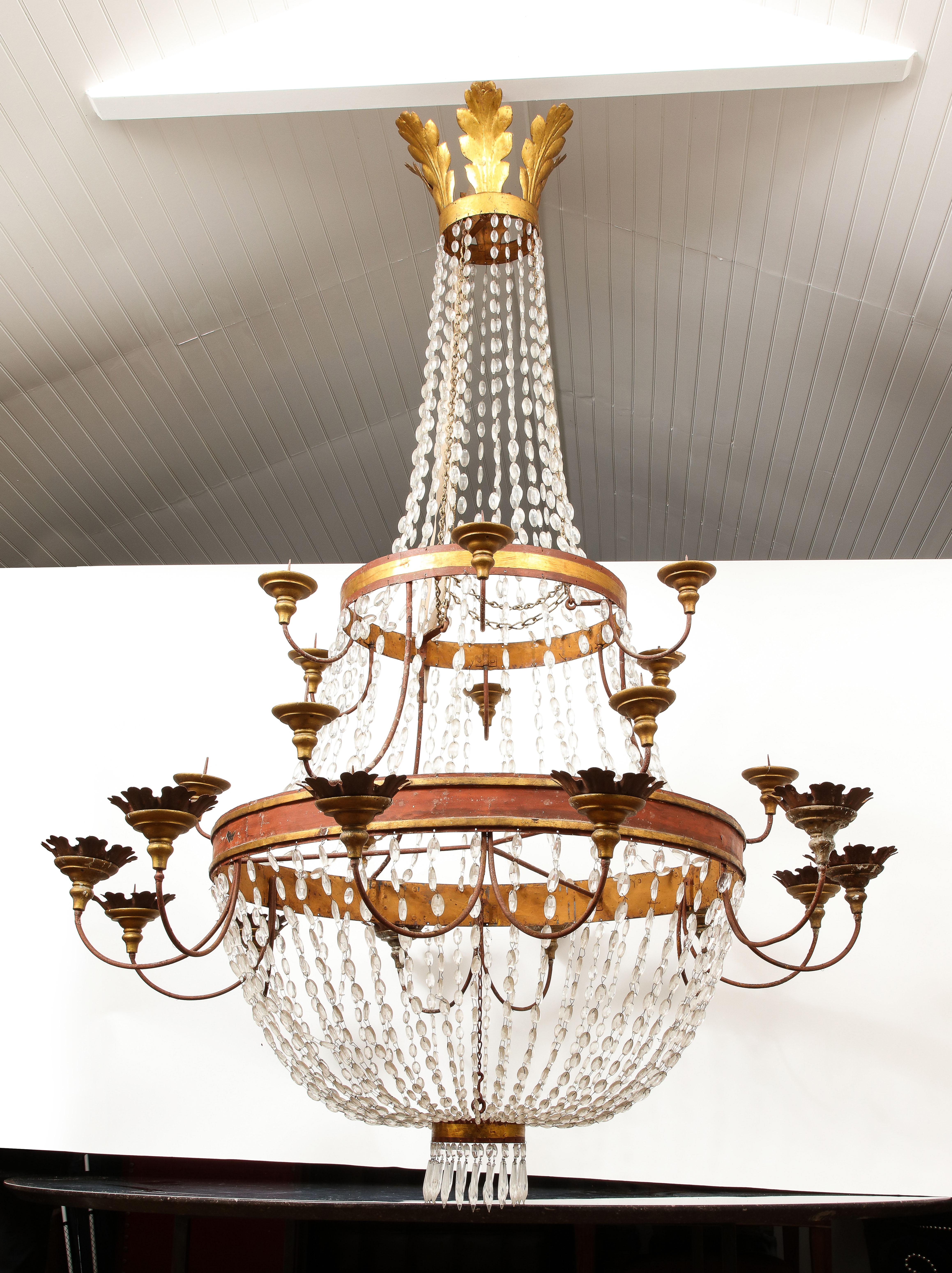 17th Century Italian Crystal and Gilt Chandelier  In Good Condition For Sale In Chicago, IL