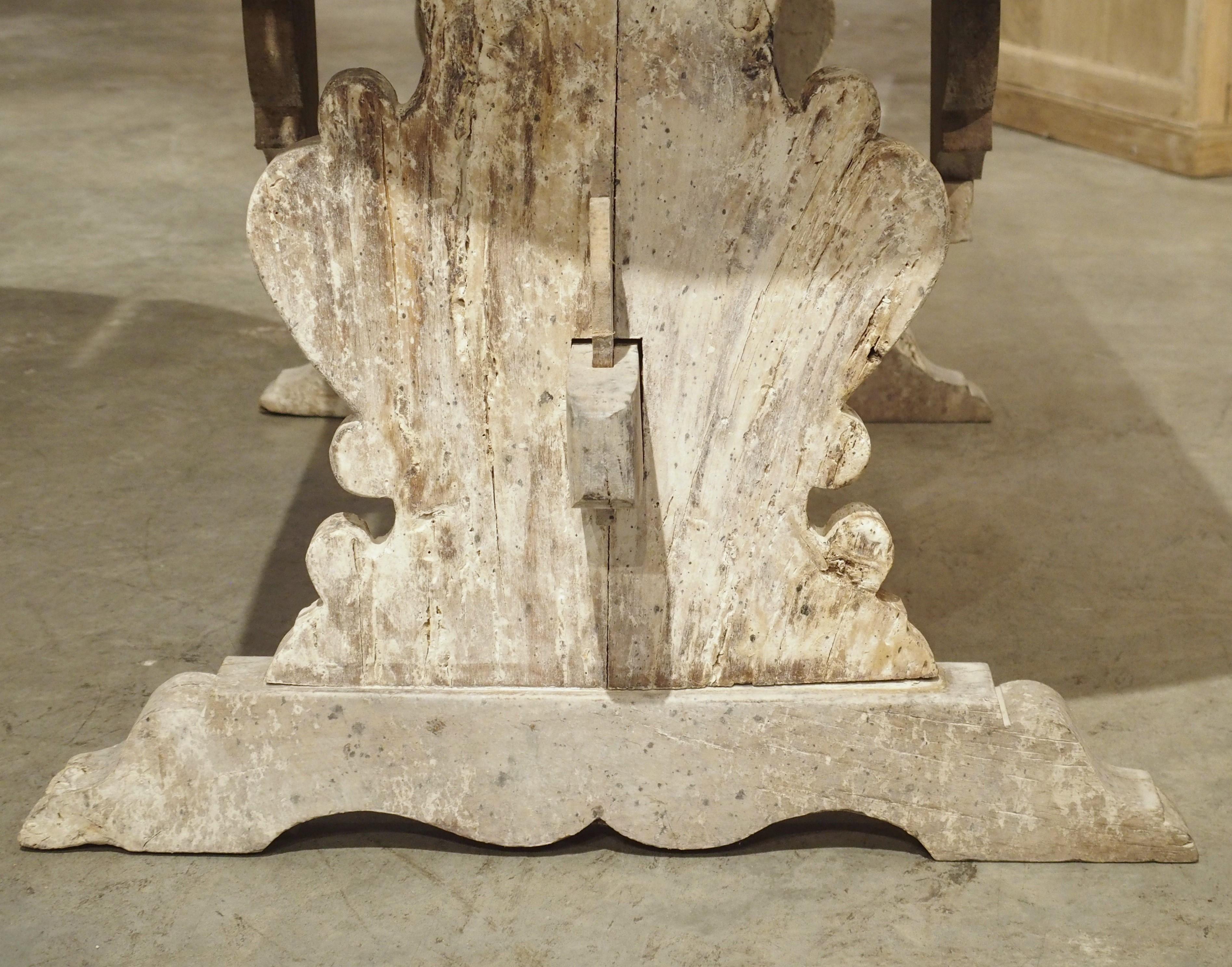 18th Century and Earlier 17th Century Italian Drop-Leaf Table in Whitewashed Oak