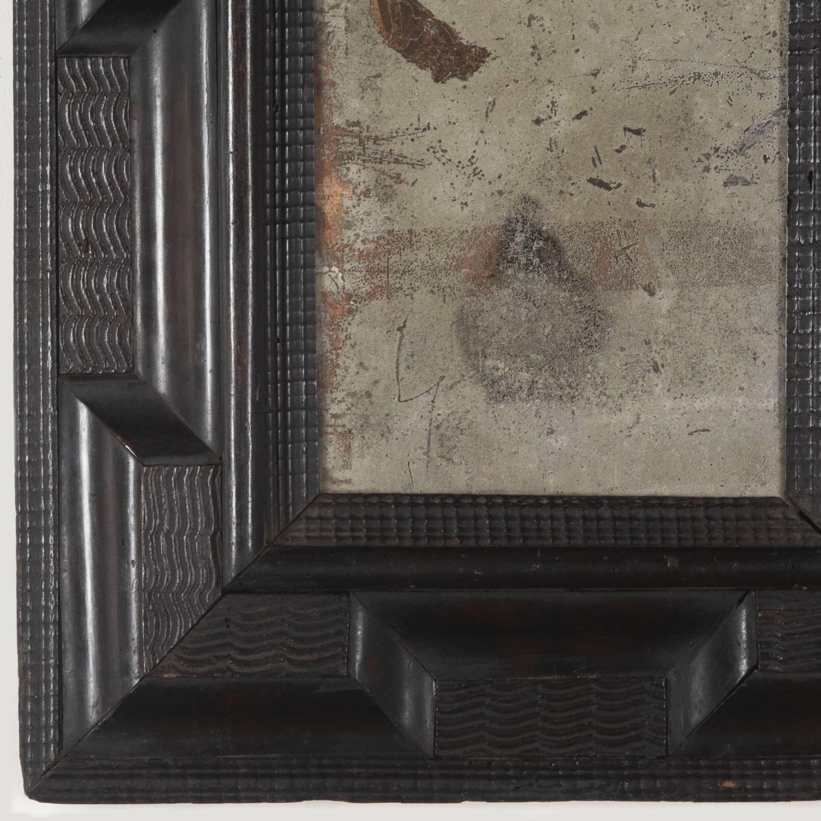 Italienischer Ripple-Spiegel des 17. Jahrhunderts aus Ebonit im Zustand „Gut“ im Angebot in London, GB