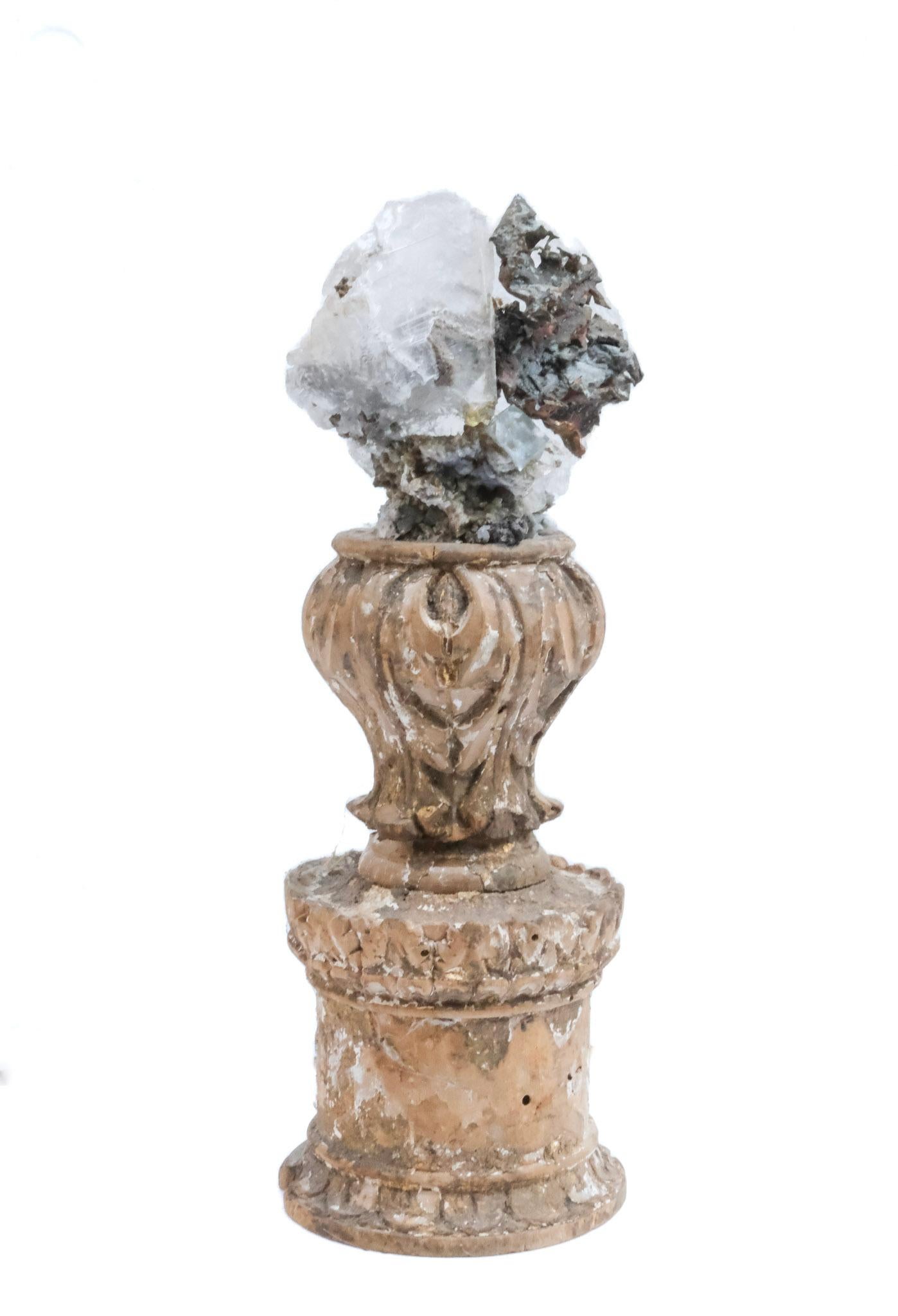 Frammento di Firenze del XVII secolo con rame a forma libera e selenite In condizioni buone in vendita a Dublin, Dalkey