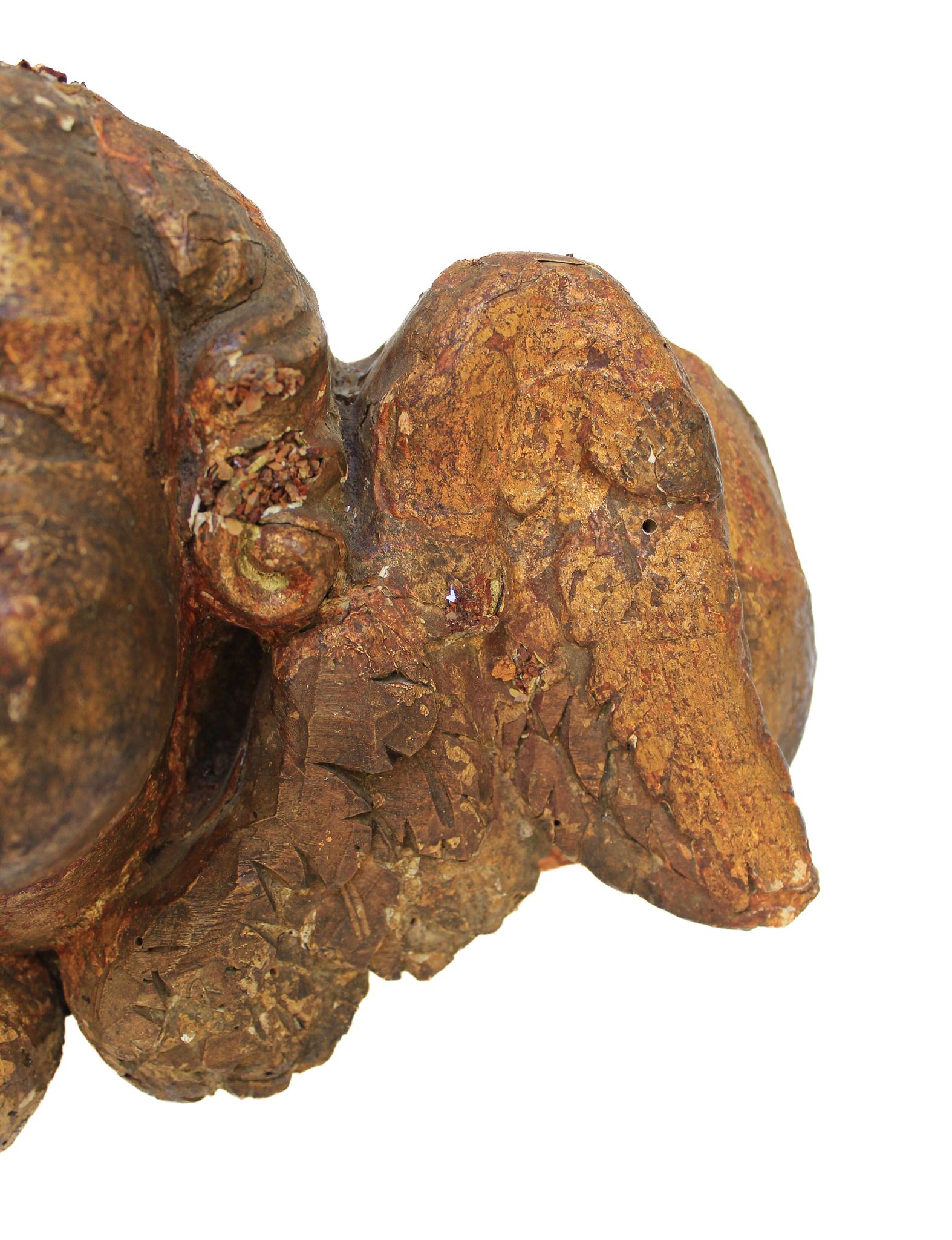 17th Century Italian Gilded Angel Head with Vanadinite on a Metal Stand In Fair Condition In Dublin, Dalkey