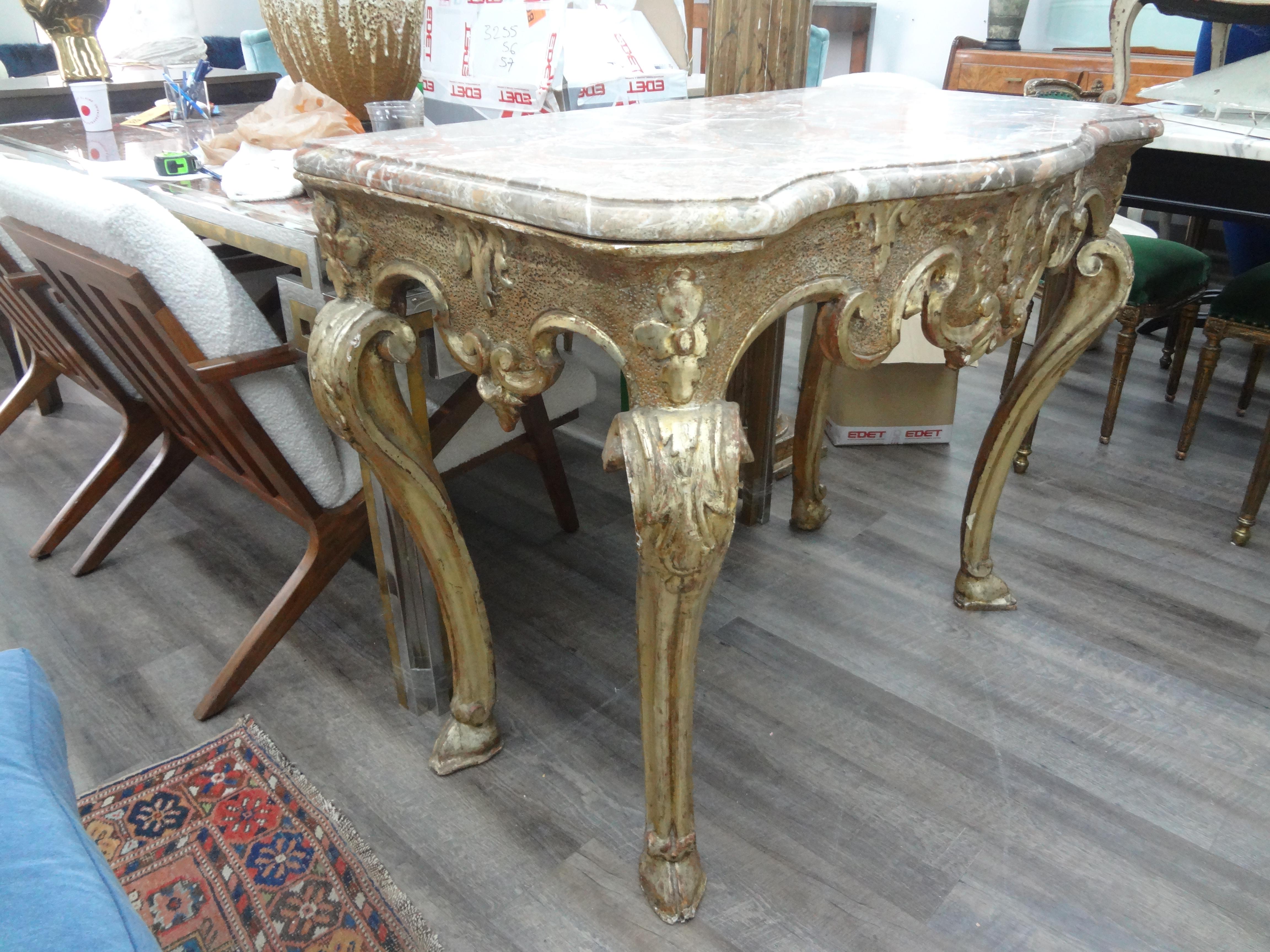 17th Century Italian Giltwood Console Table From Naples For Sale 1