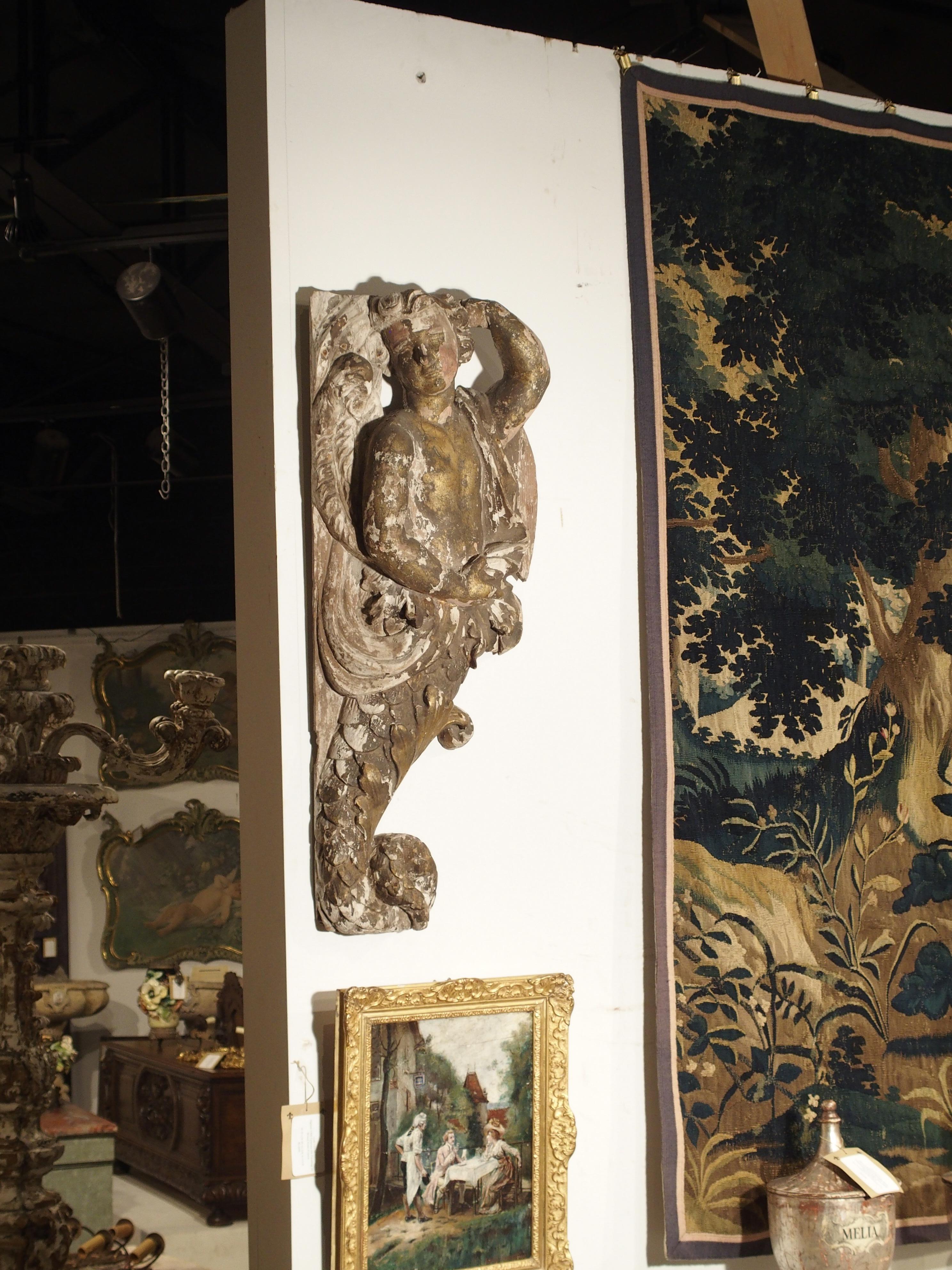17th Century Italian Giltwood Figural Fragment In Good Condition In Dallas, TX
