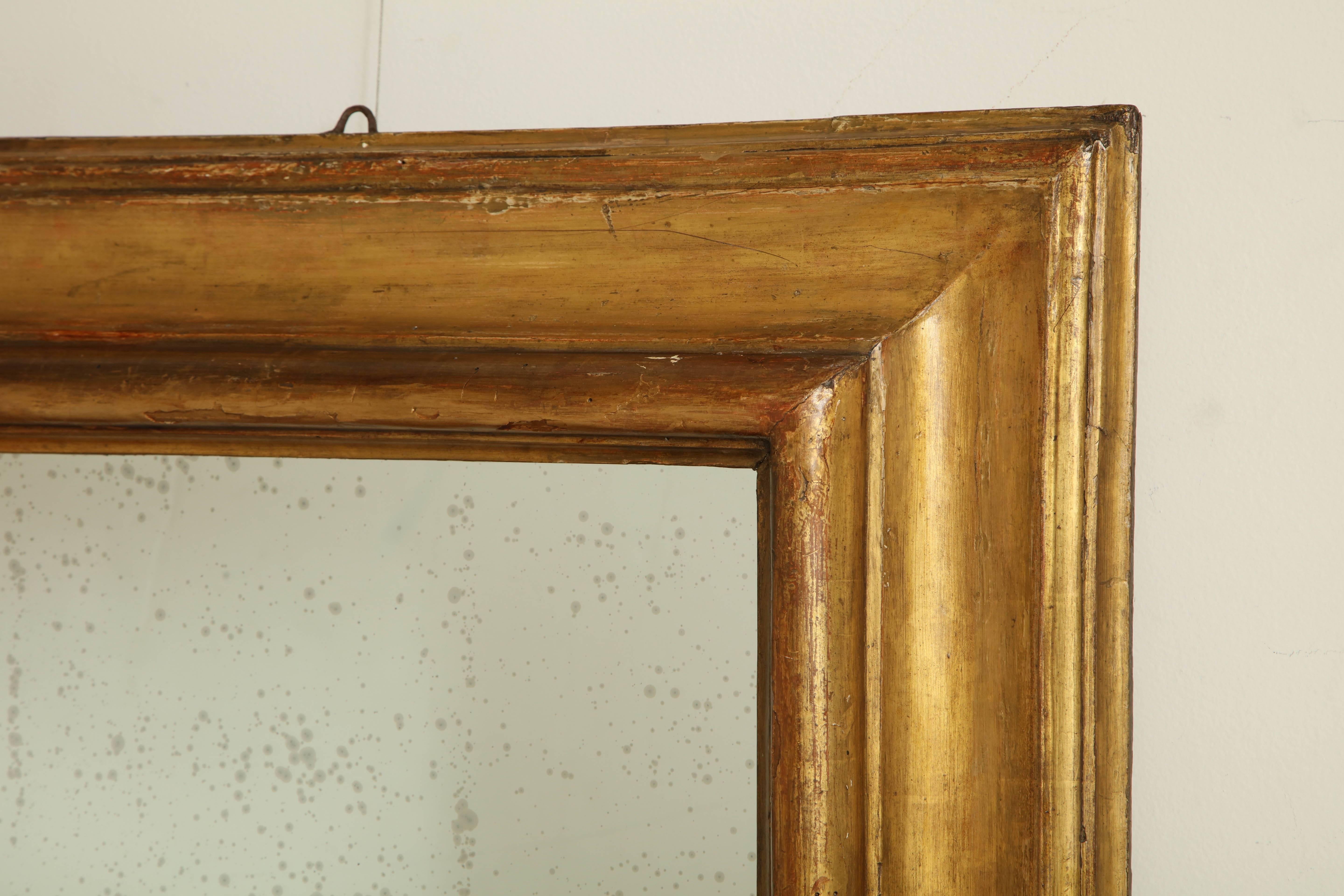 17th Century Italian Giltwood Wall Mirror In Excellent Condition For Sale In New York, NY