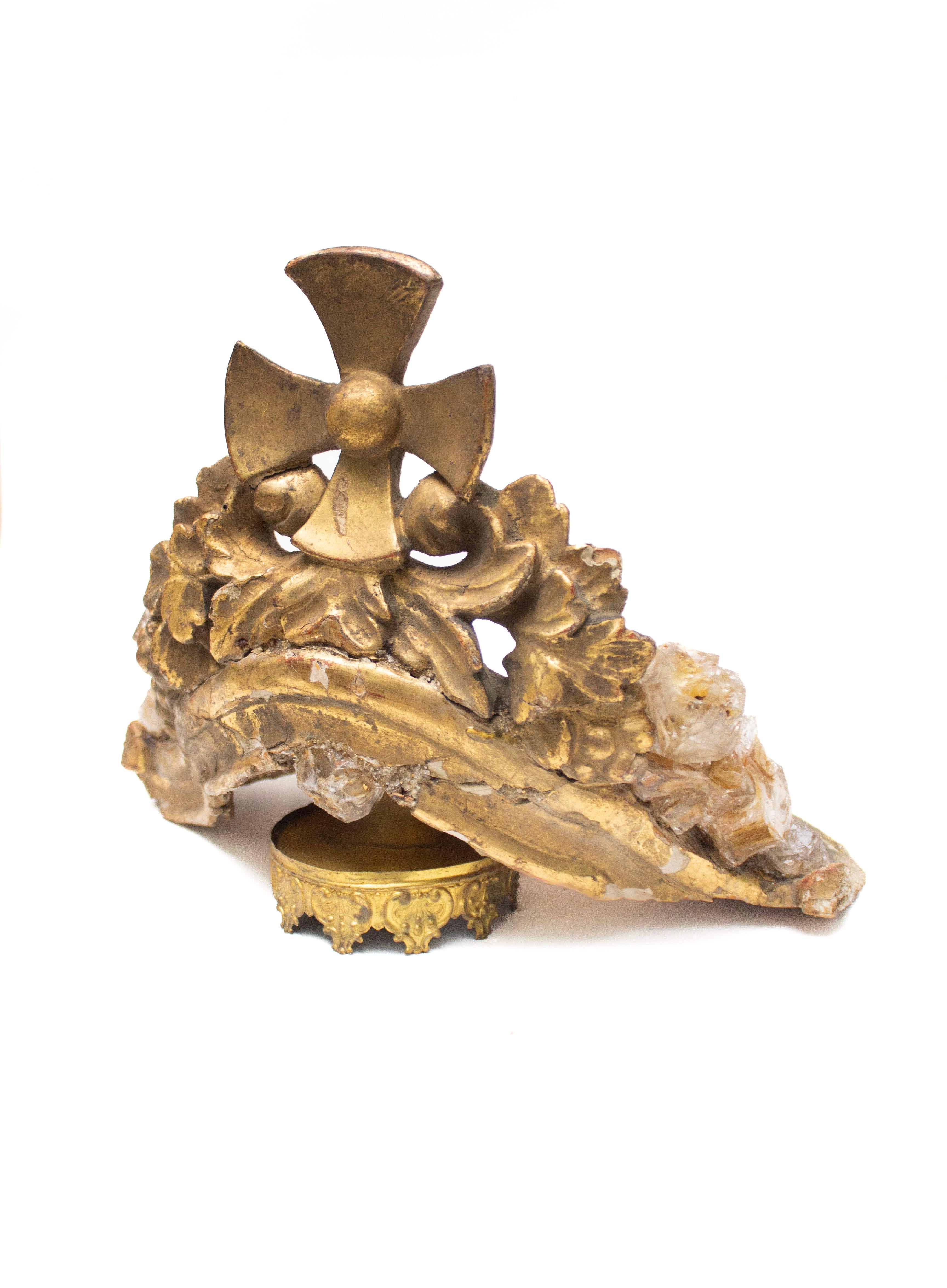 17th Century Italian Hand-Carved and Gilded Crown with Himalayan Diamonds In condizioni deteriorate in vendita a Dublin, Dalkey