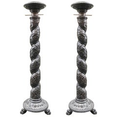 17th Century Italian Hand-Carved Pair of Solomonic Columns in Ebonized Wood