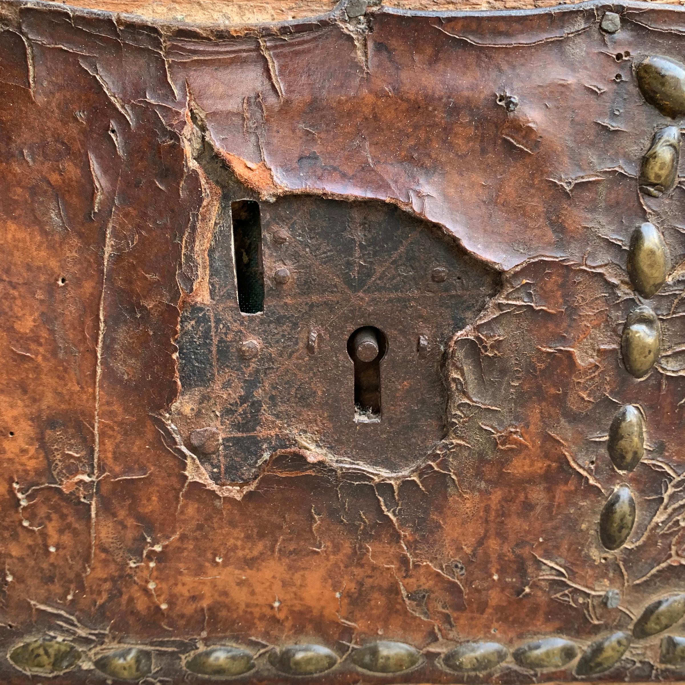 17th Century Italian Leather Trunk 4