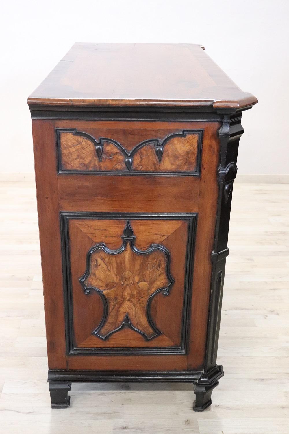 17th Century Italian Louis XIV Walnut Antique Commode or Chest of Drawers For Sale 6