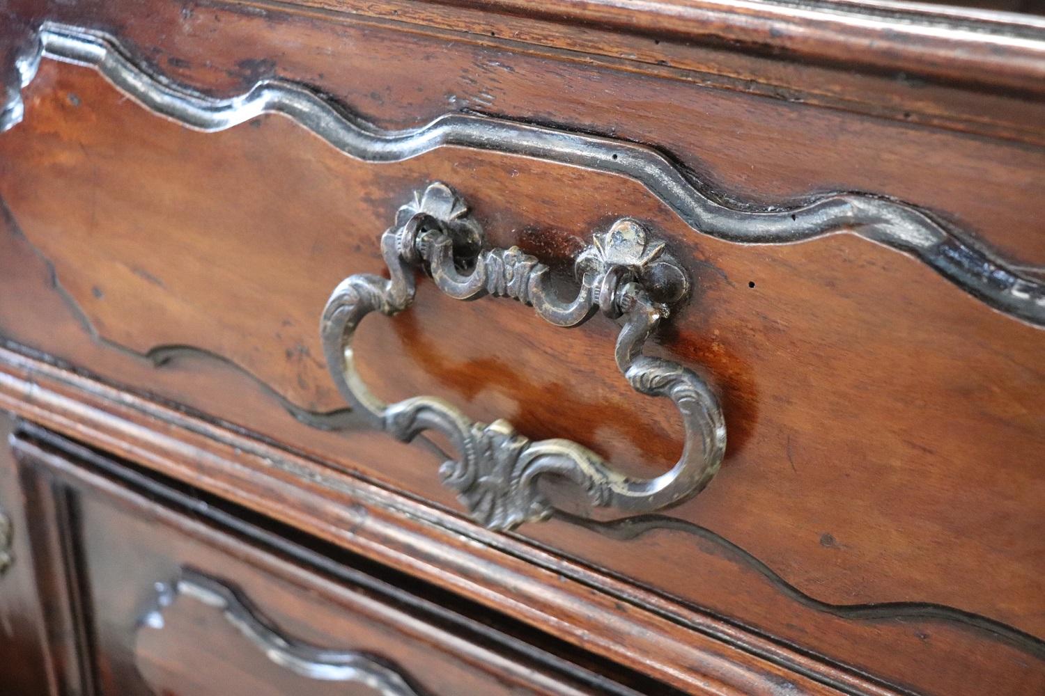 17th Century Italian Louis XIV Walnut Antique Commode or Chest of Drawers For Sale 5