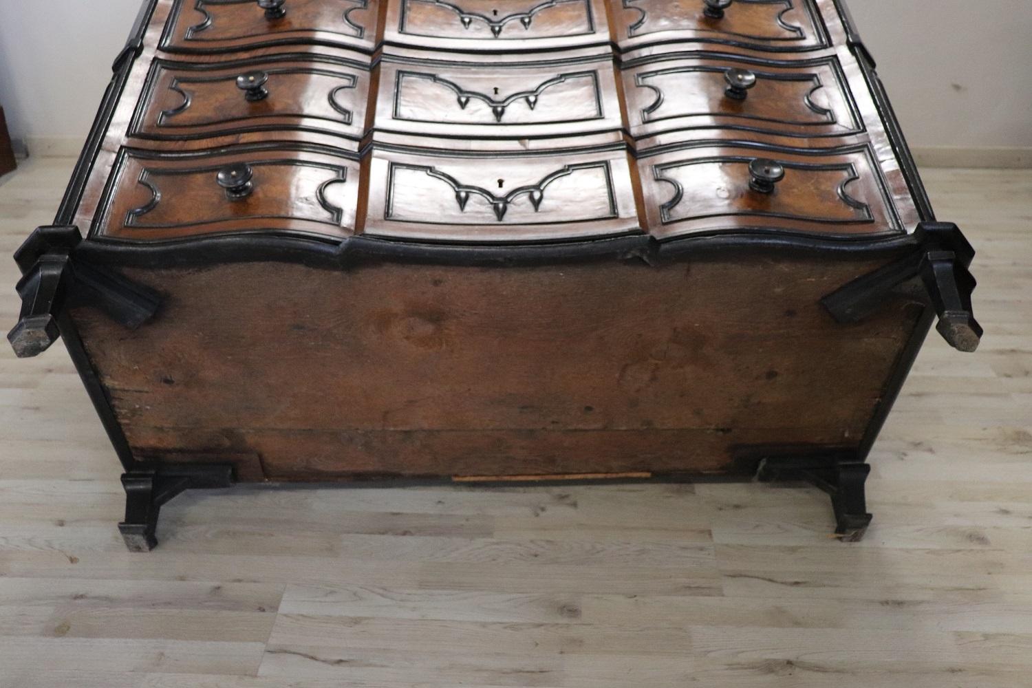 17th Century Italian Louis XIV Walnut Antique Commode or Chest of Drawers For Sale 12