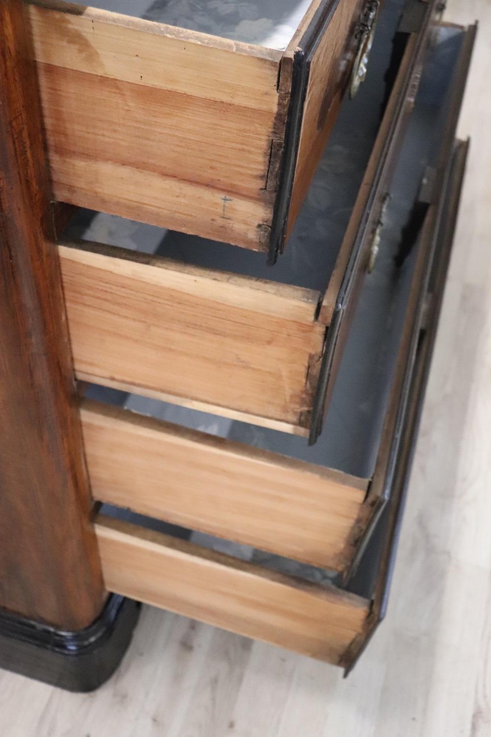 Commode o cassettone antico del XVII secolo italiano del periodo Luigi XIV in vendita 2