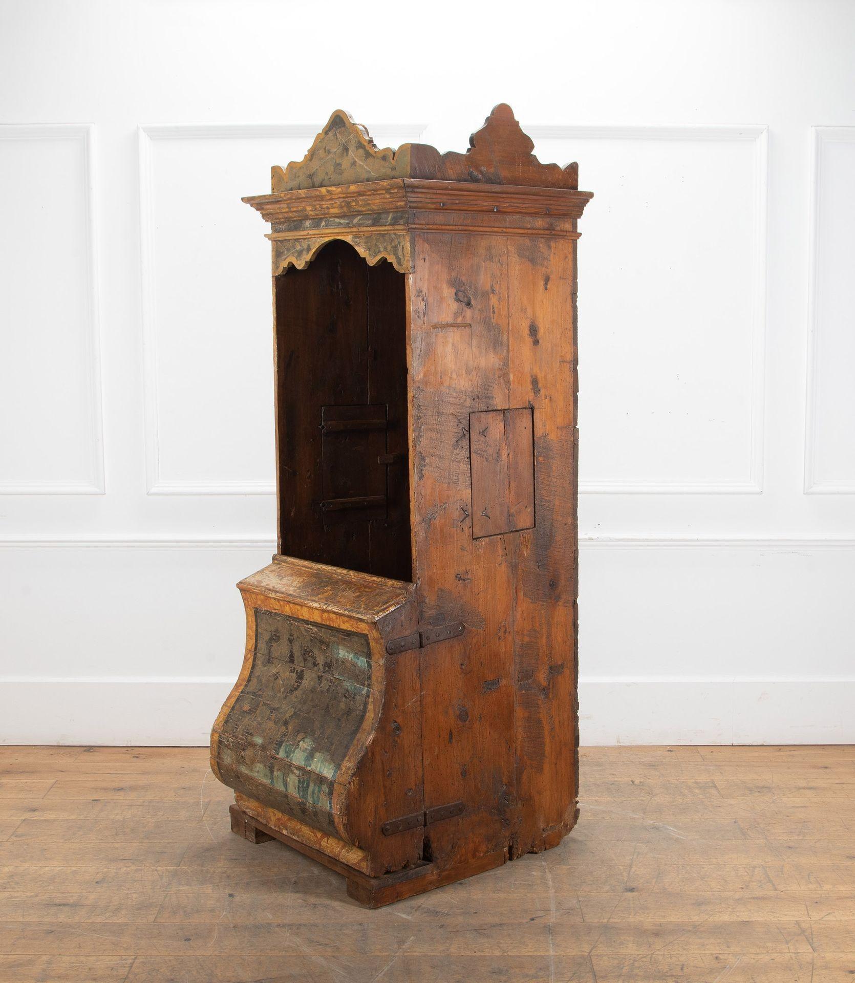 17th Century Italian Painted Confessional Box In Good Condition For Sale In Gloucestershire, GB