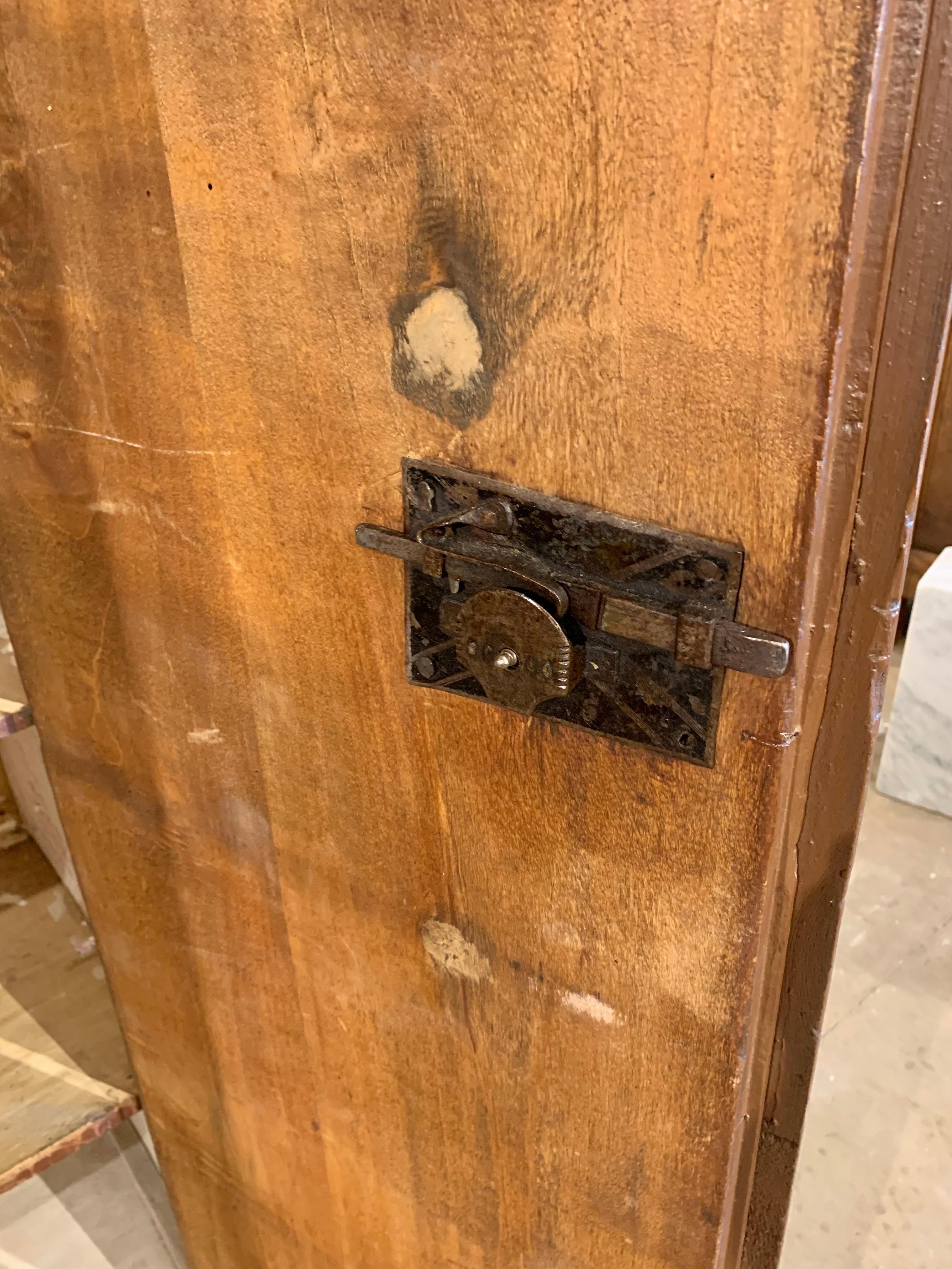 17th Century Italian Patinated Pine Four Door Cabinet For Sale 2
