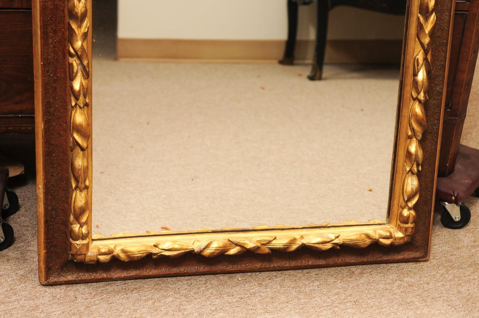 17th Century Italian Rectangular Brown Painted and Carved Parcel Gilt Mirror en venta 9
