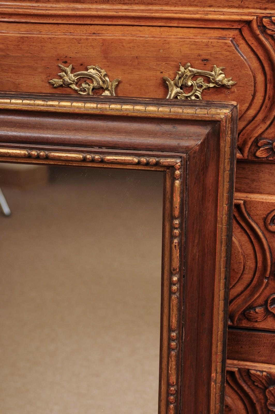 Miroir rectangulaire italien du 17ème siècle, peint en brun et sculpté en parcellaire et doré en vente 2