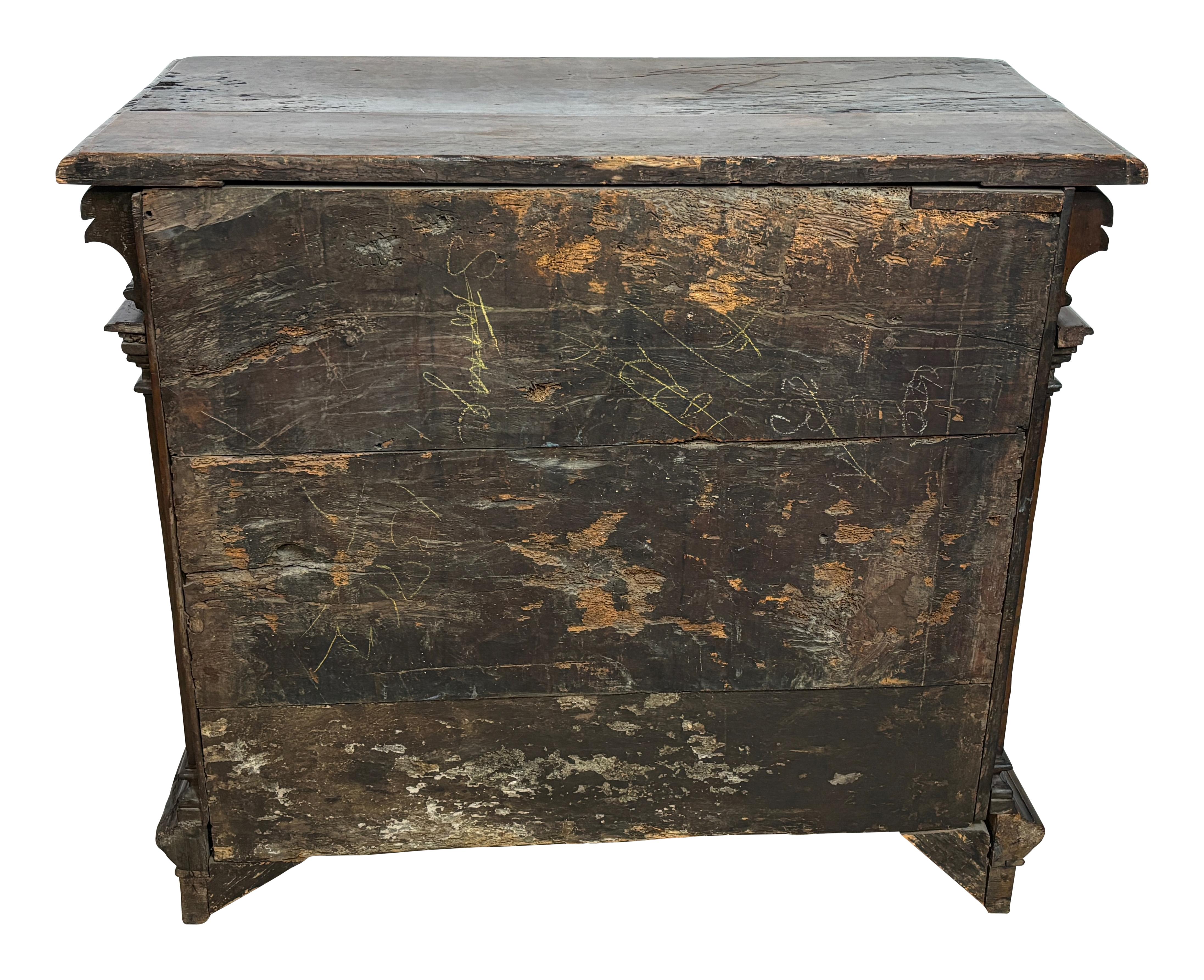 17th Century Italian Renaissance Walnut Credenza For Sale 5