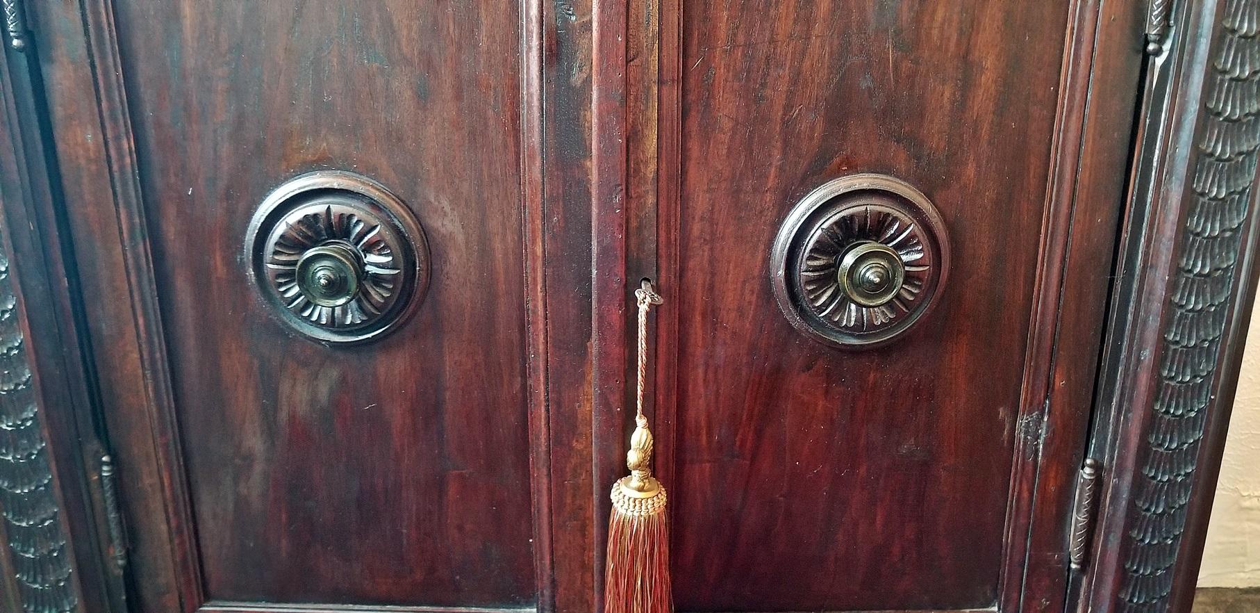 17th Century Italian Renaissance Walnut Credenza or Cabinet 1