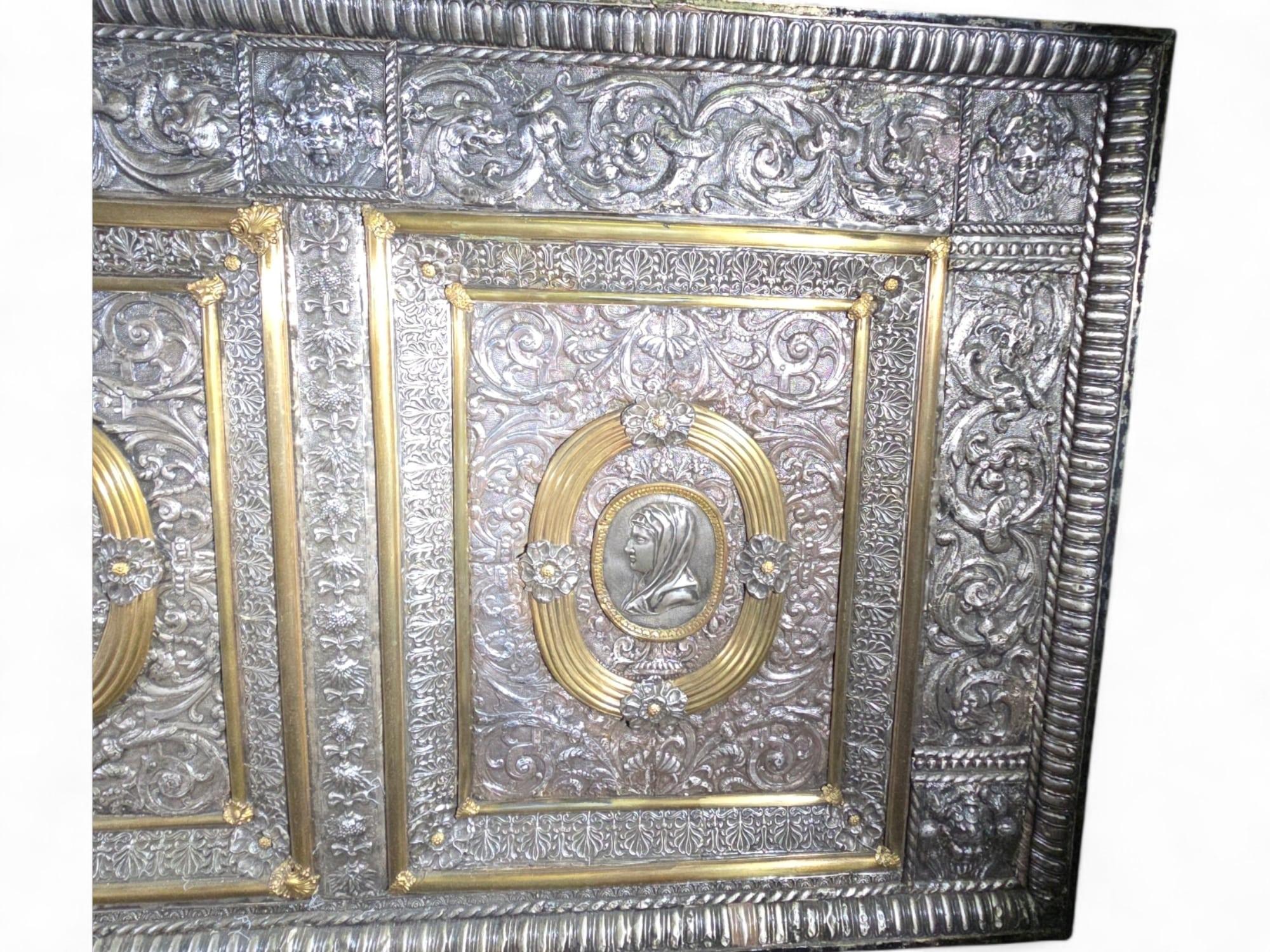 17th-Century Italian Silver and Gilt Silver Altar Panel (Paliotto) For Sale 8