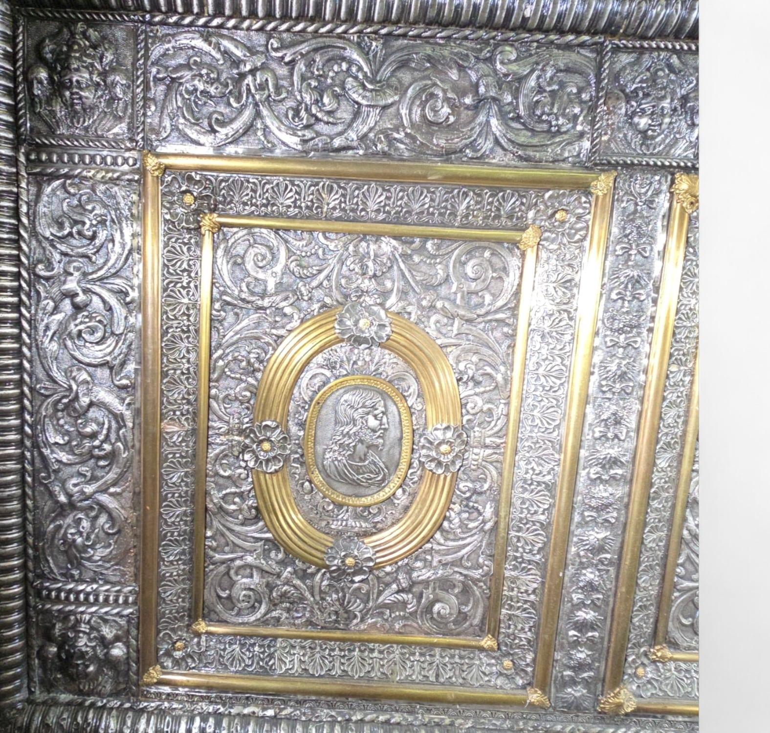 17th-Century Italian Silver and Gilt Silver Altar Panel (Paliotto) For Sale 10
