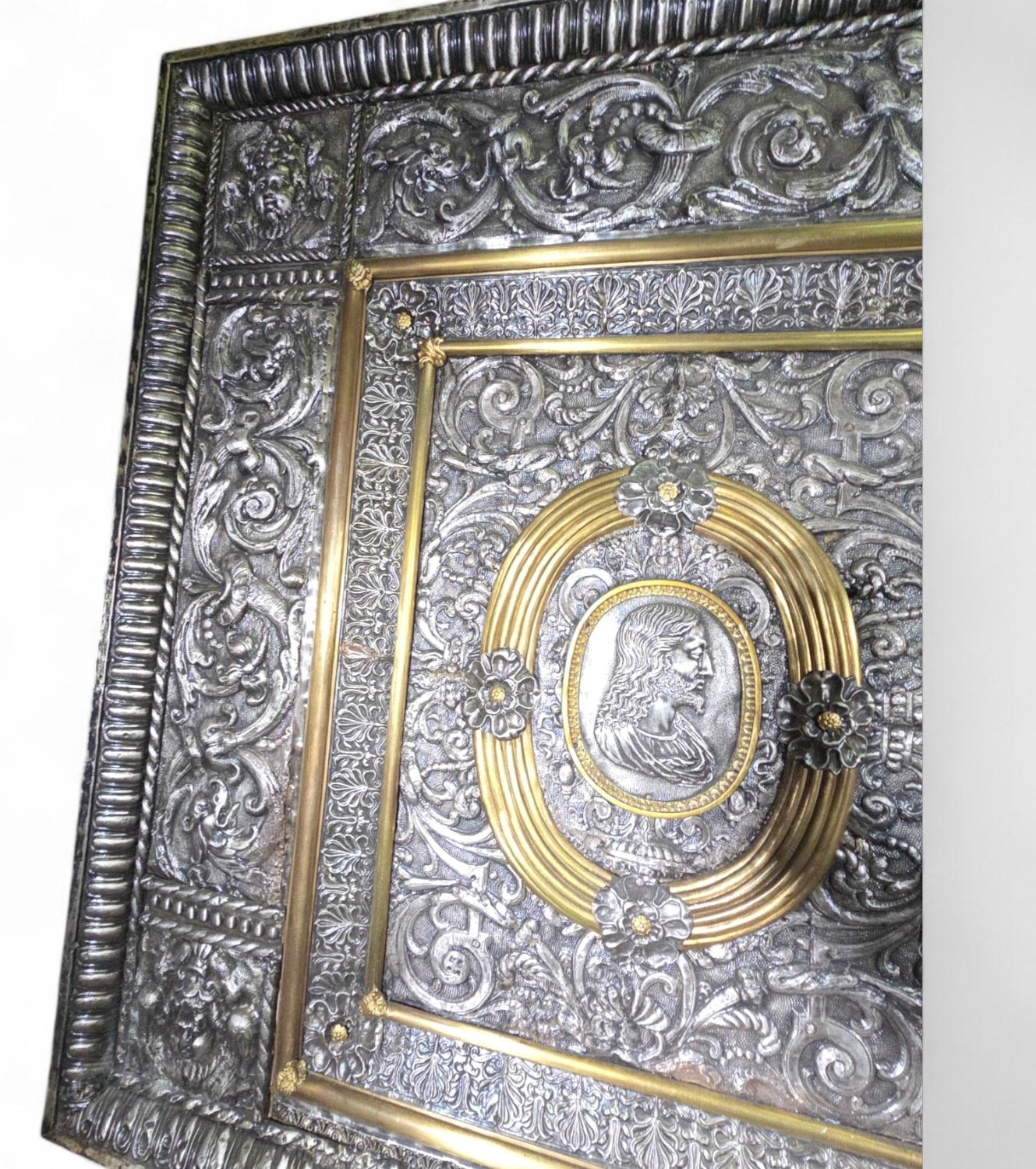 17th-Century Italian Silver and Gilt Silver Altar Panel (Paliotto) For Sale 12