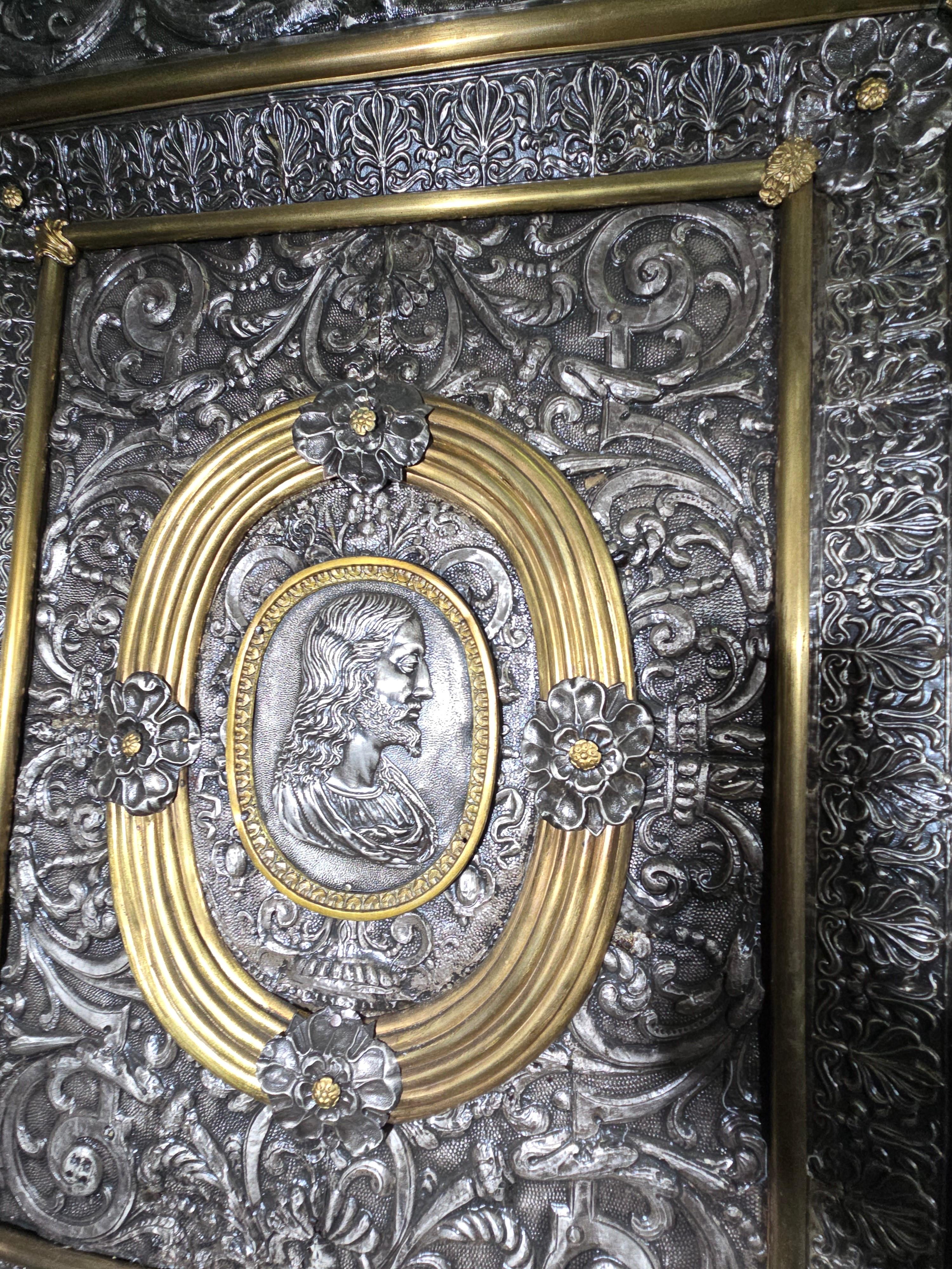 Sterling Silver 17th-Century Italian Silver and Gilt Silver Altar Panel (Paliotto) For Sale