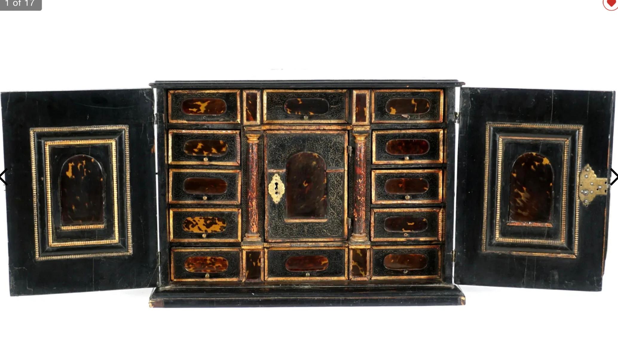17th Century Italian Tortoiseshell Table Cabinet For Sale 6