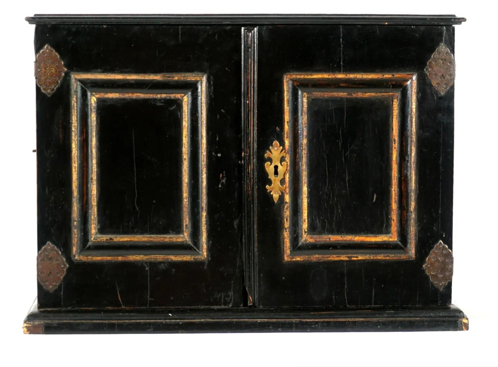 Renaissance 17th Century Italian Tortoiseshell Table Cabinet For Sale