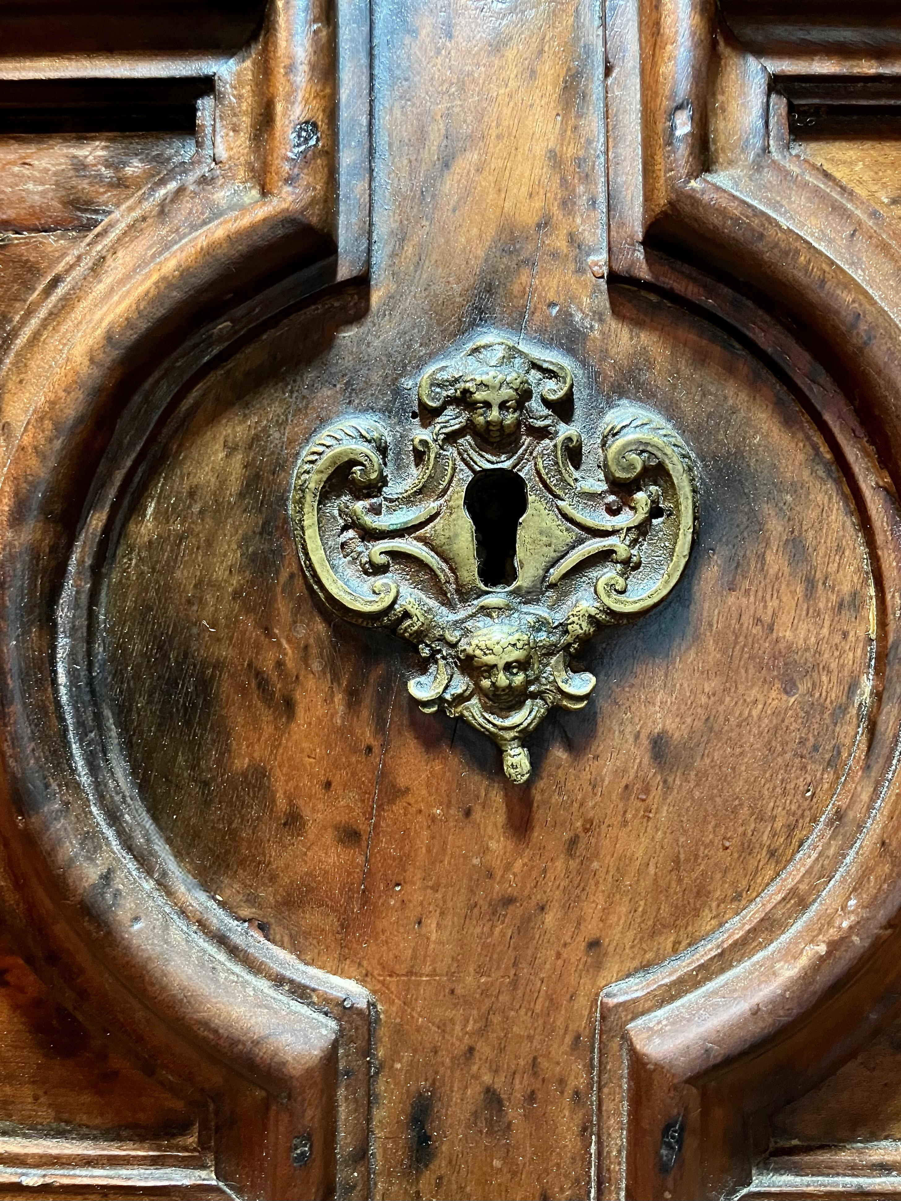 17th Century Italian Walnut Baroque Chest of Drawers, Original Bronze Handles For Sale 10