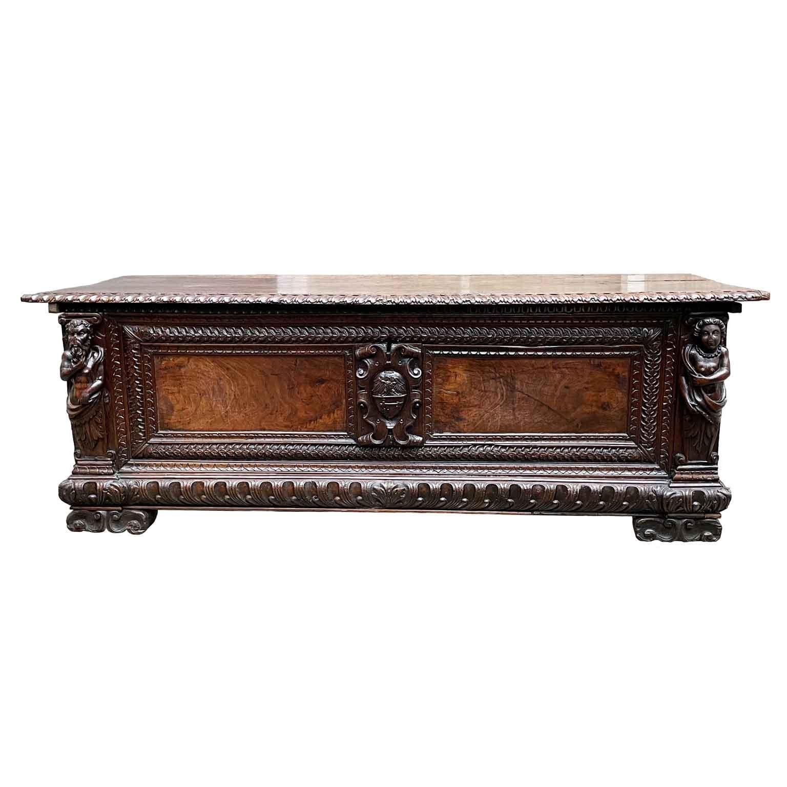 17th Century Italian Walnut Chest Arms and Caryatids Carving Renaissance Trunk 4