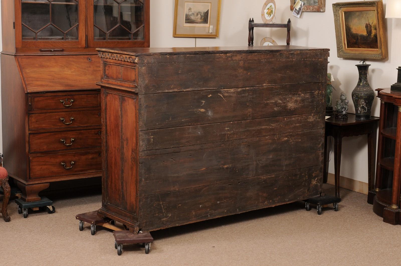 17th Century Italian Walnut Credenza with 3 Doors and 7 Drawers For Sale 7