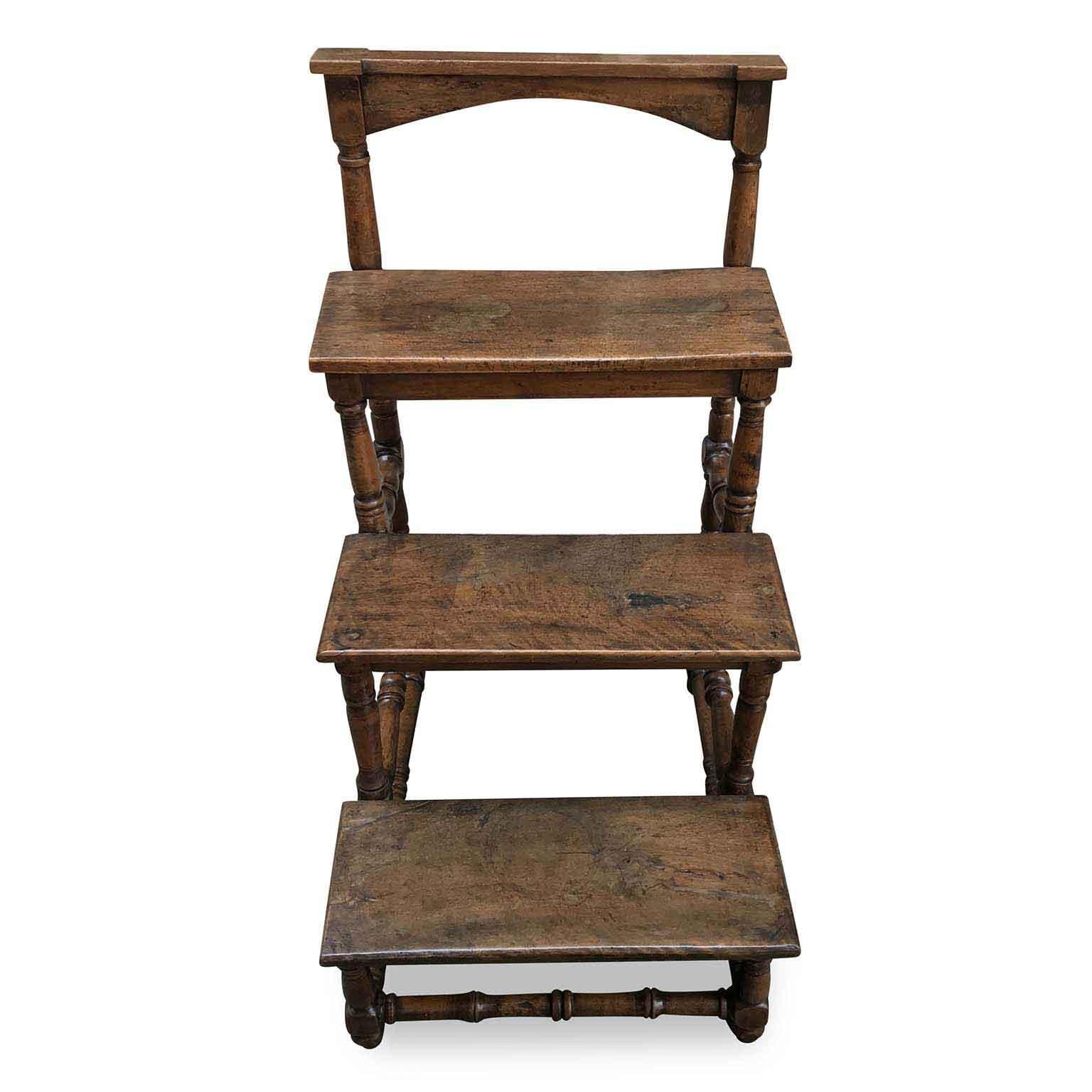 Turned 17th Century Italian Walnut Library Steps Baroque Ladder Rocchetto Style