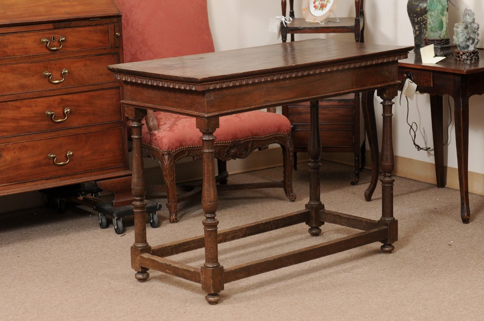 17th Century Italian Walnut Narrow Console / Center Table with Drawer For Sale 5