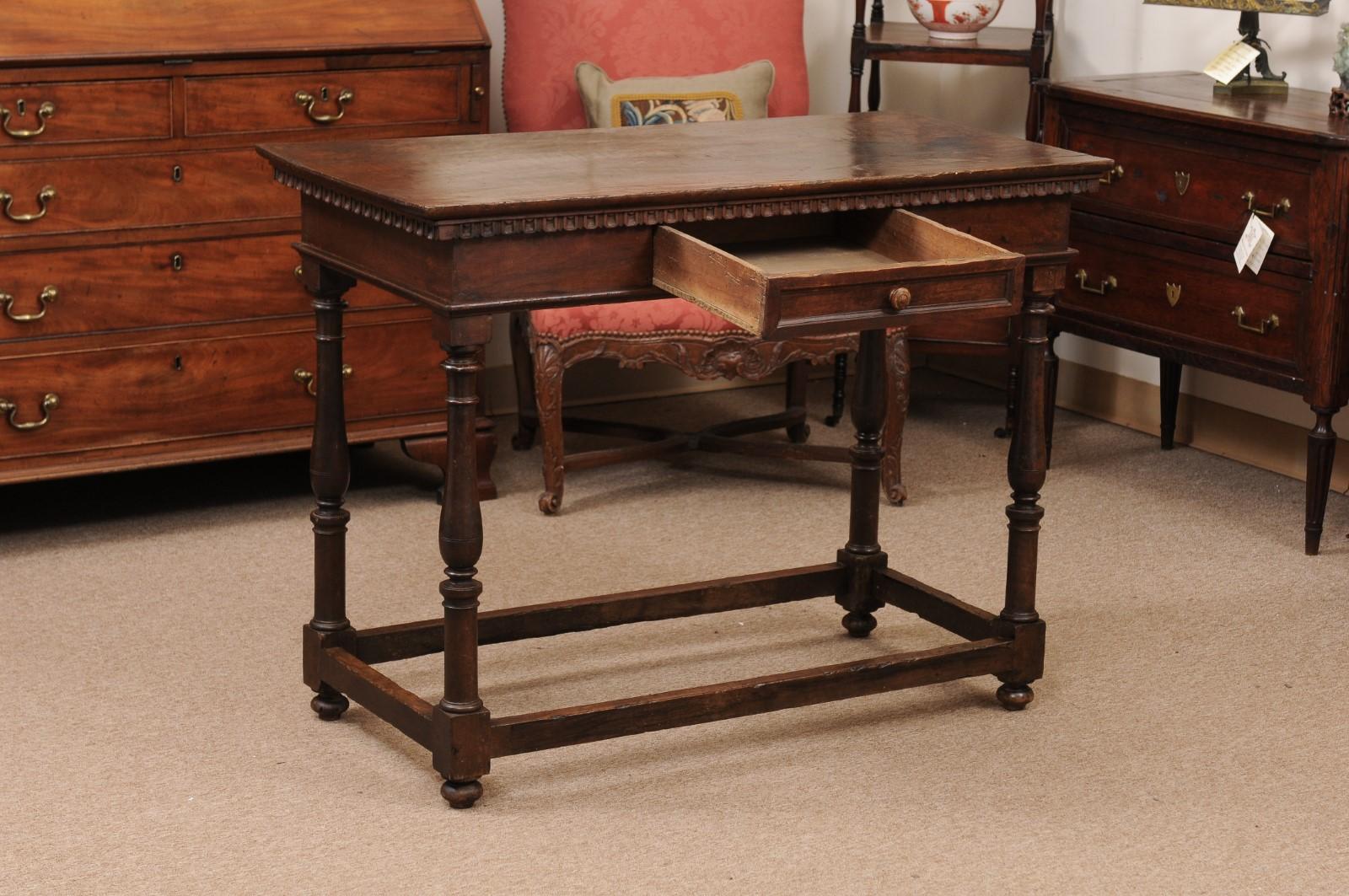 17th Century Italian Walnut Narrow Console / Center Table with Drawer  For Sale 6