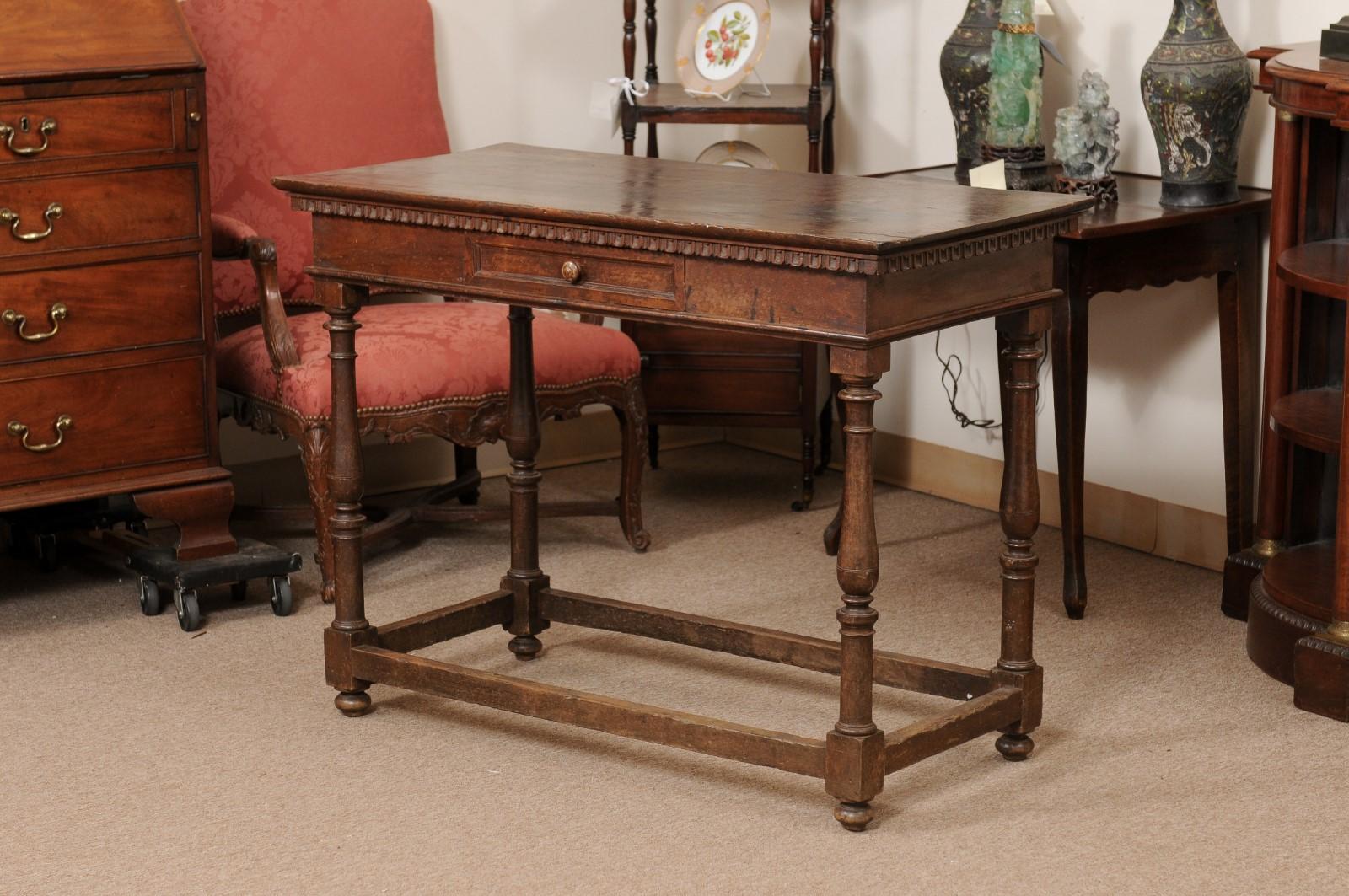 17th Century Italian Walnut Narrow Console / Center Table with Drawer For Sale 7