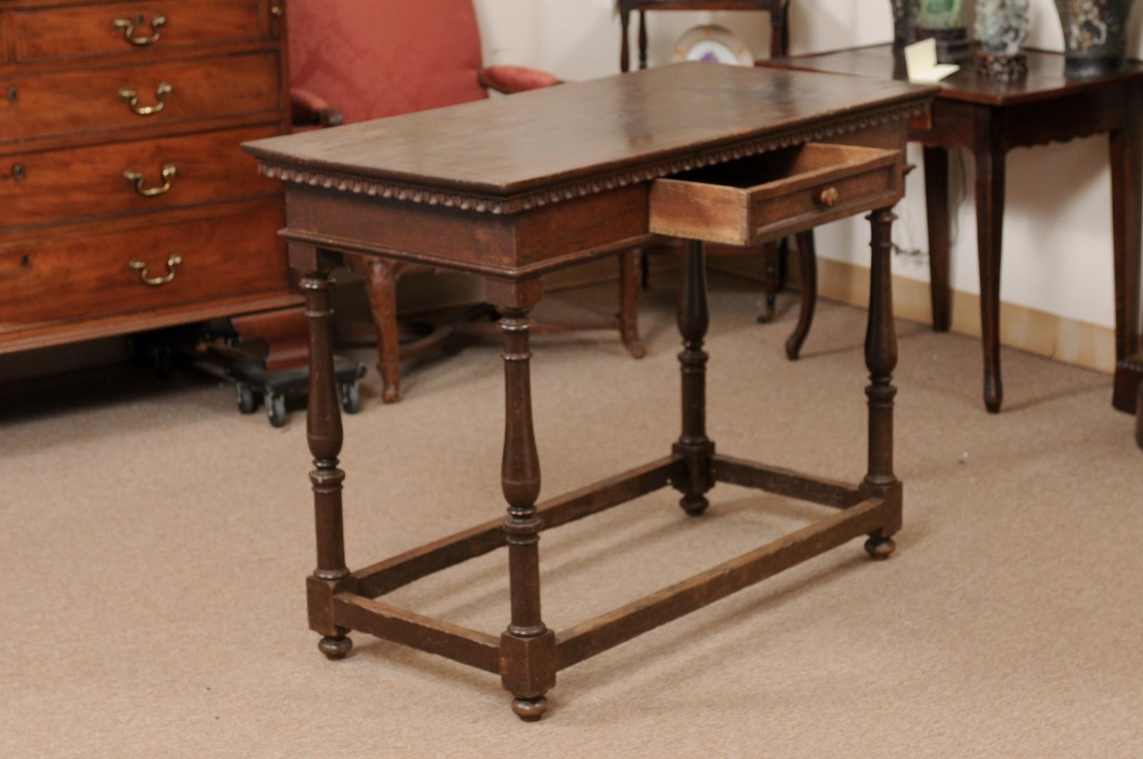 17th Century Italian Walnut Narrow Console / Center Table with Drawer For Sale 1