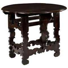 Antique 17th Century Italian Walnut Round Gate-Leg Table