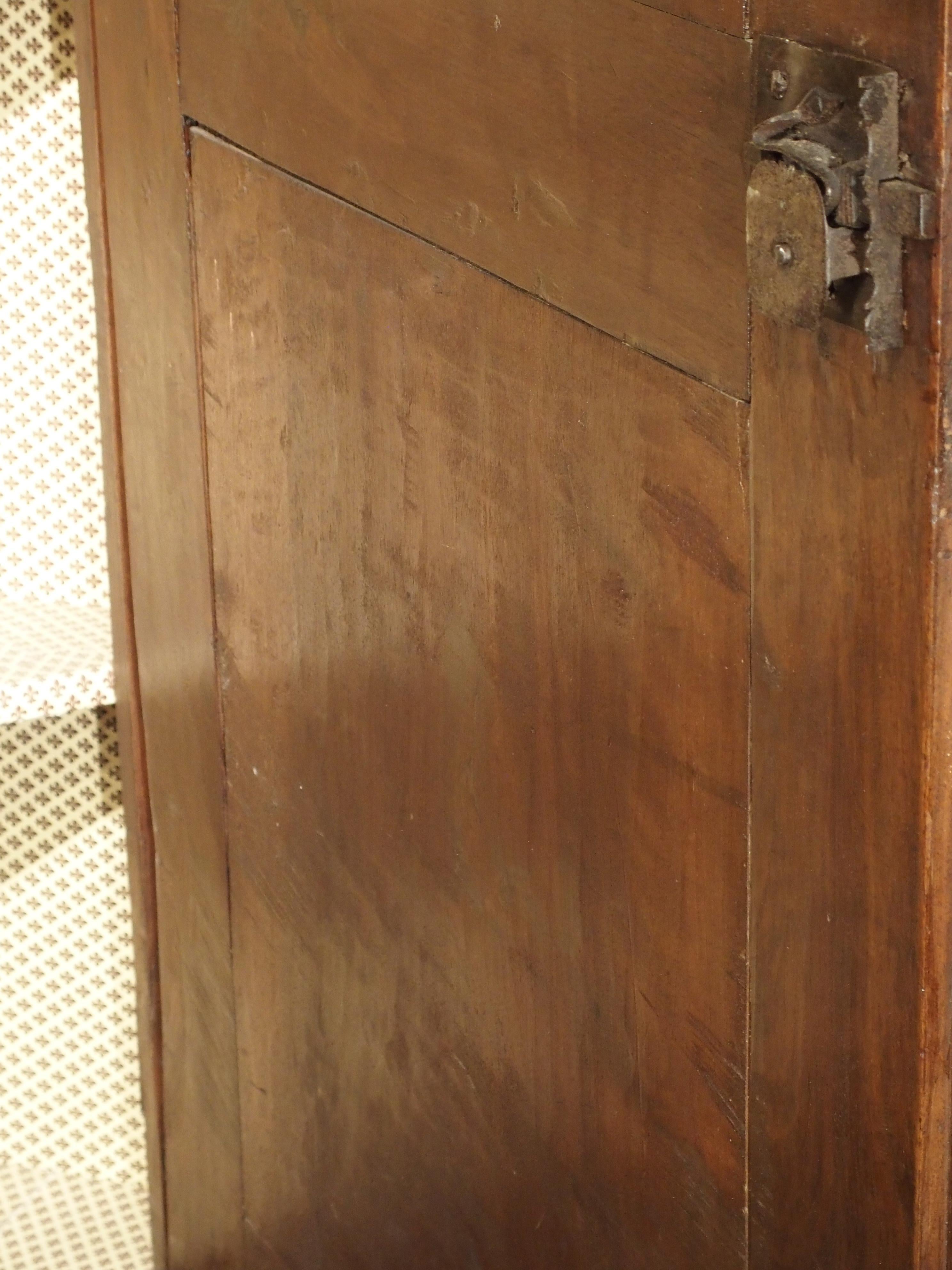 17th Century Italian Walnut Wood Corner Cabinet 2