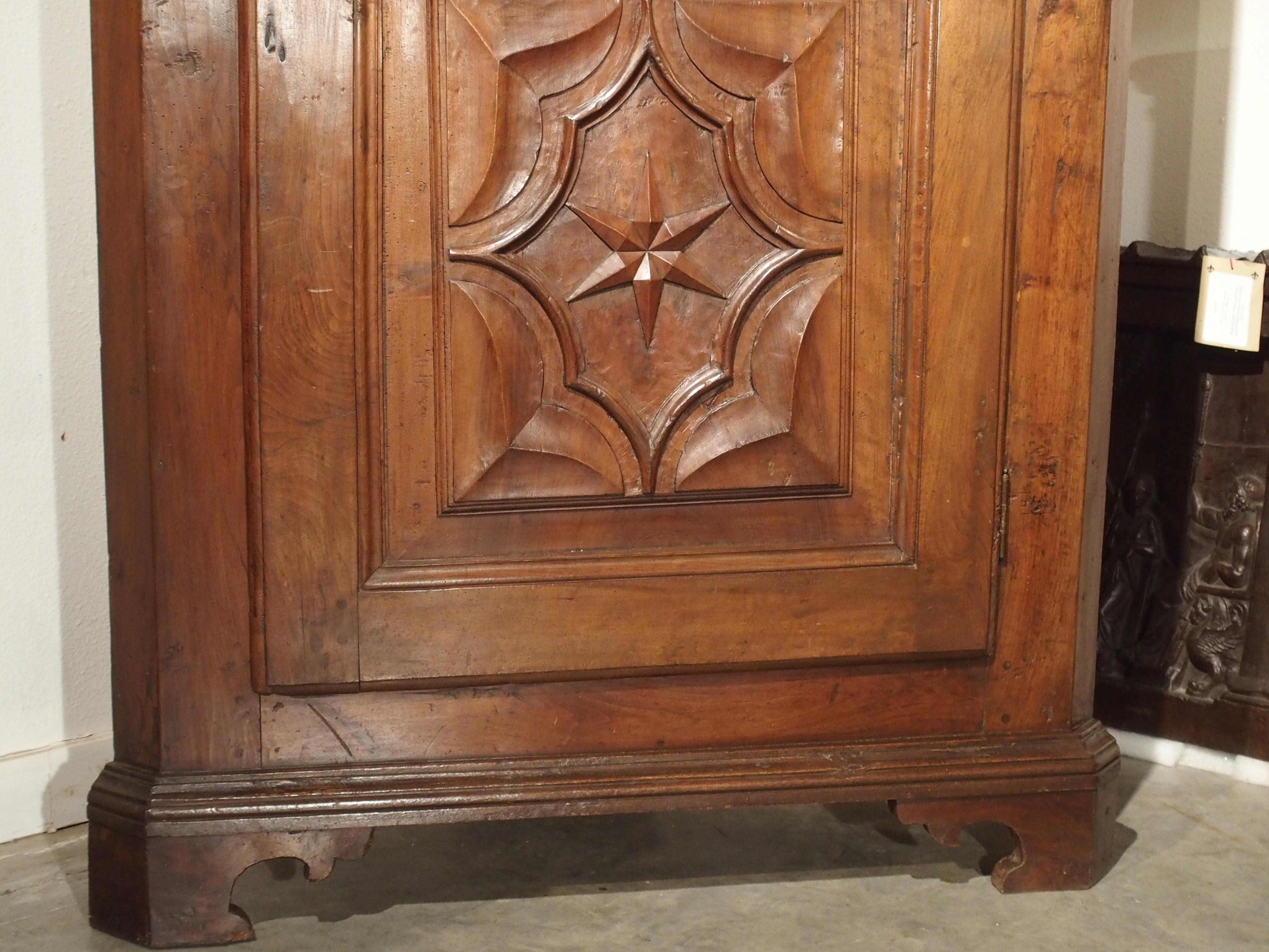 17th Century Italian Walnut Wood Corner Cabinet 4