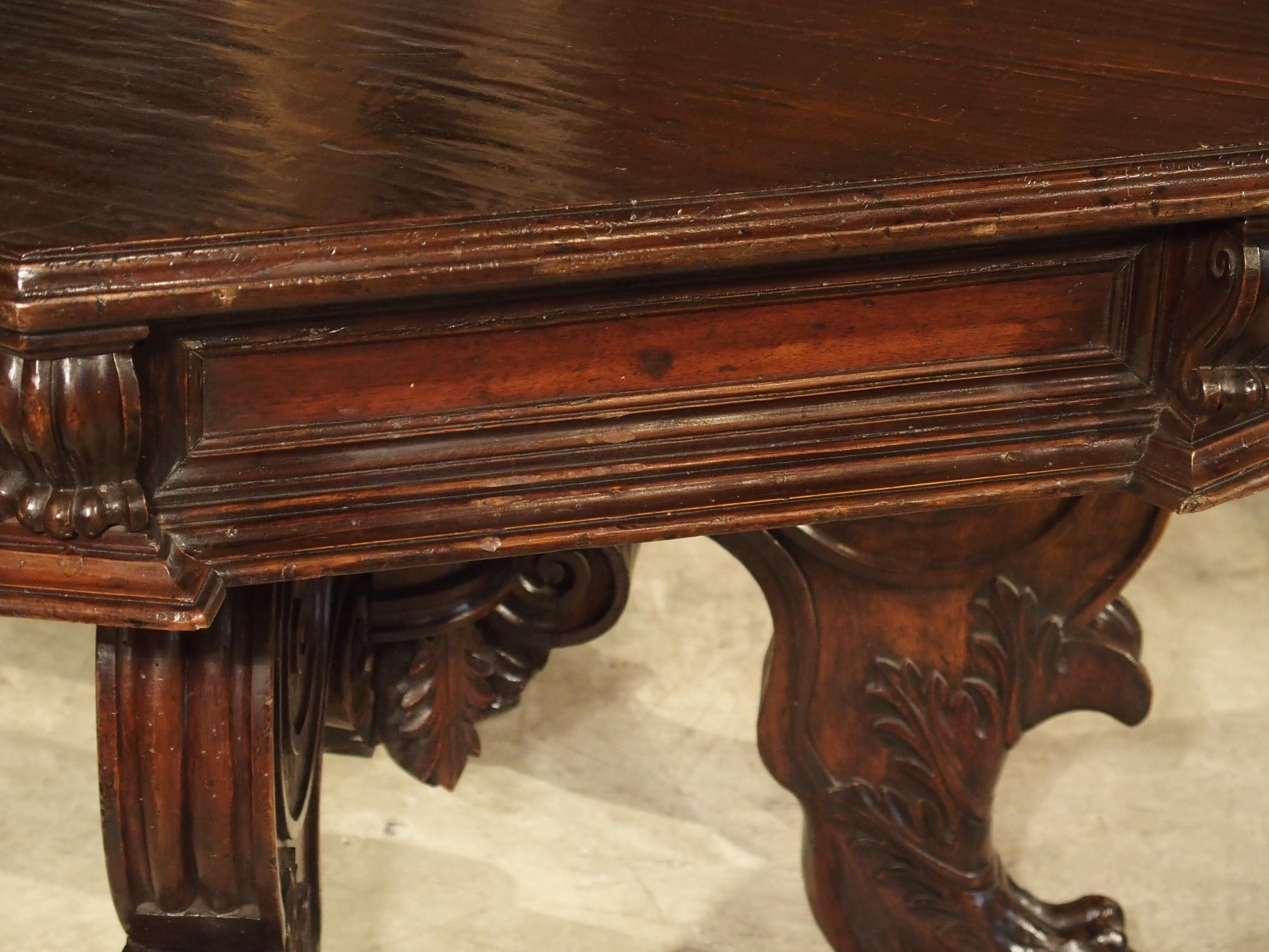 17th Century Italian Walnut Wood Octagonal Center Table with Large Paw Supports 4