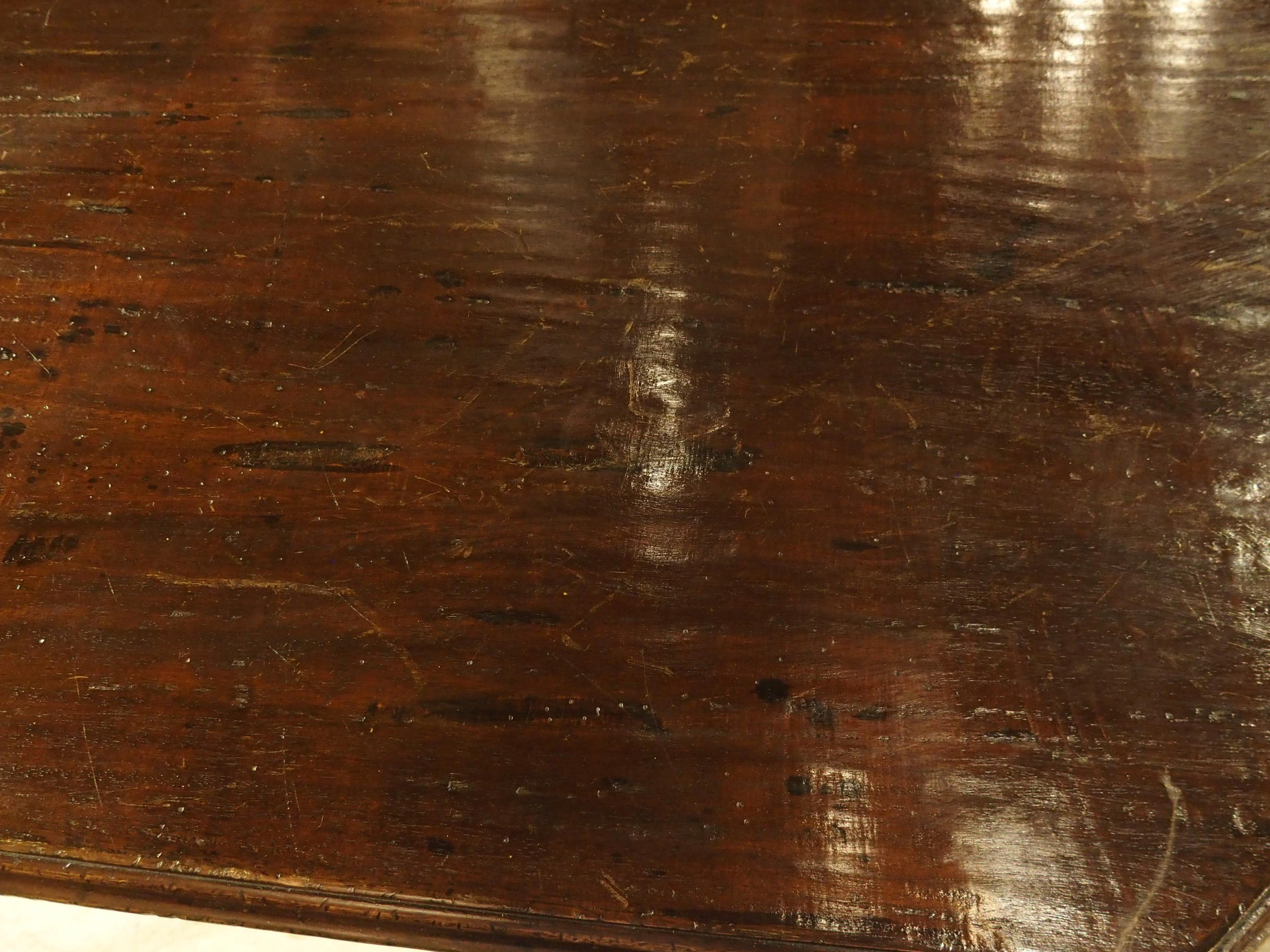17th Century Italian Walnut Wood Octagonal Center Table with Large Paw Supports 6